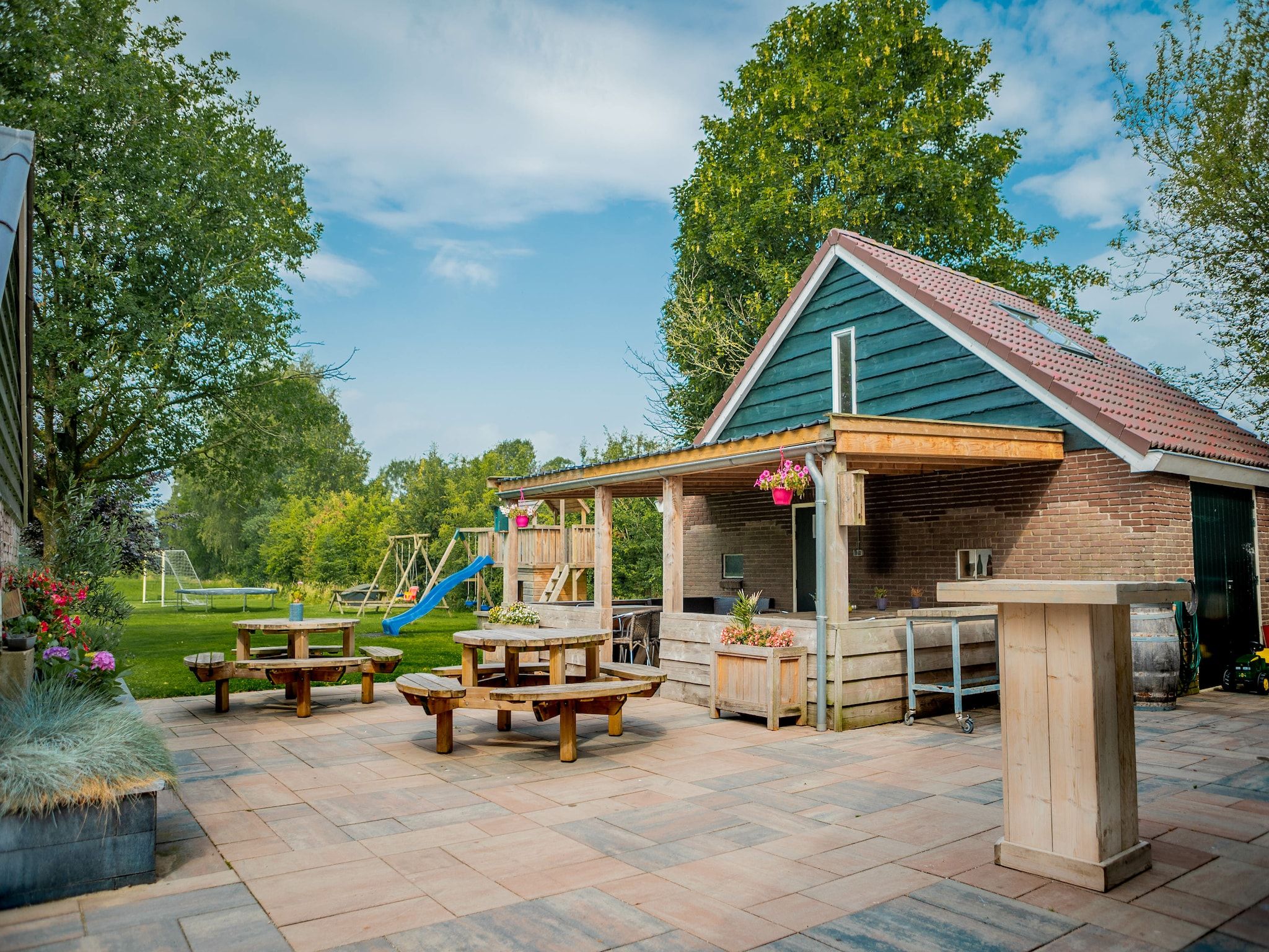 Het terras van Robertushoeve in Dalfsen