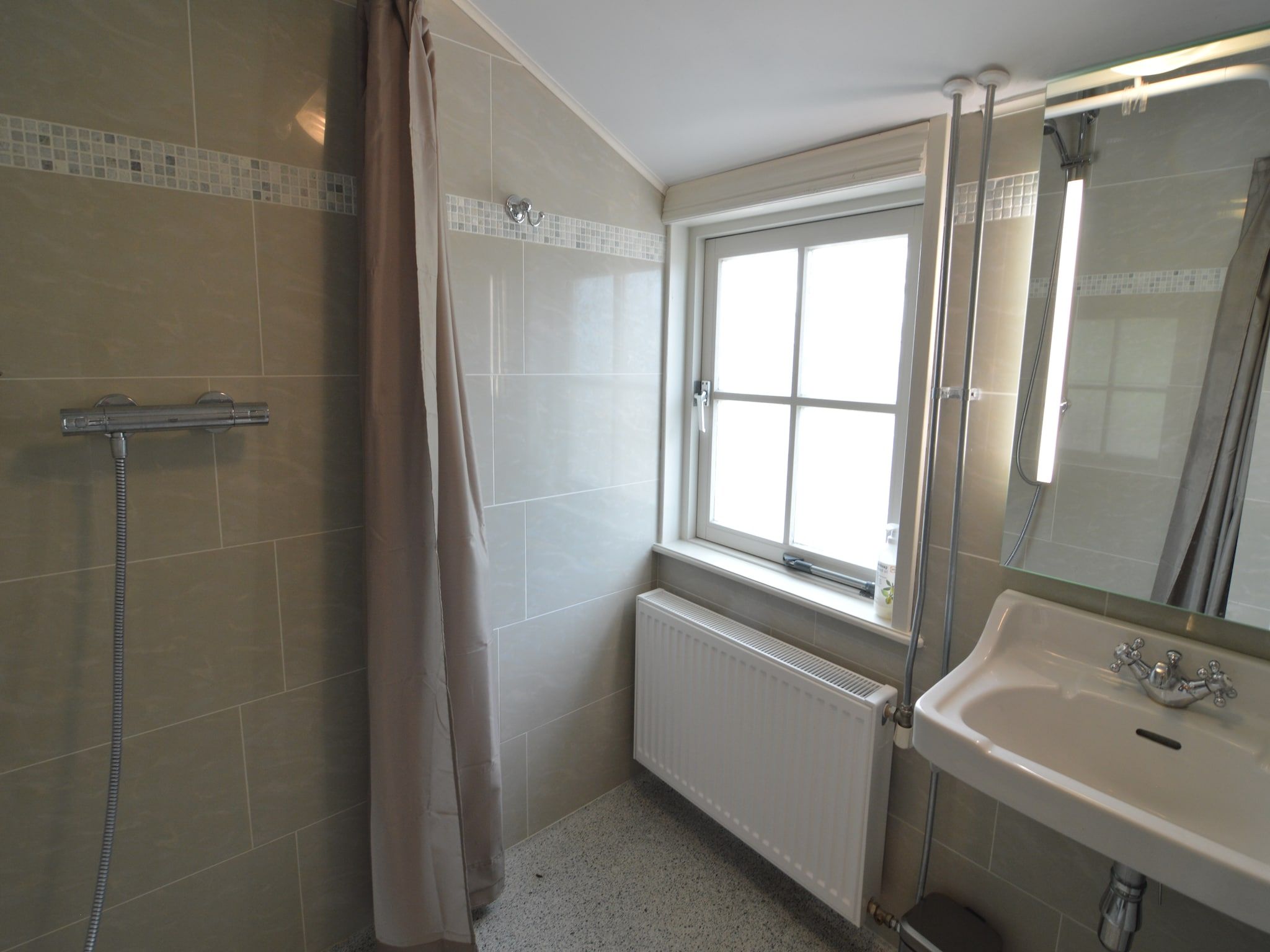 De badkamer van Knook in Nieuwvliet