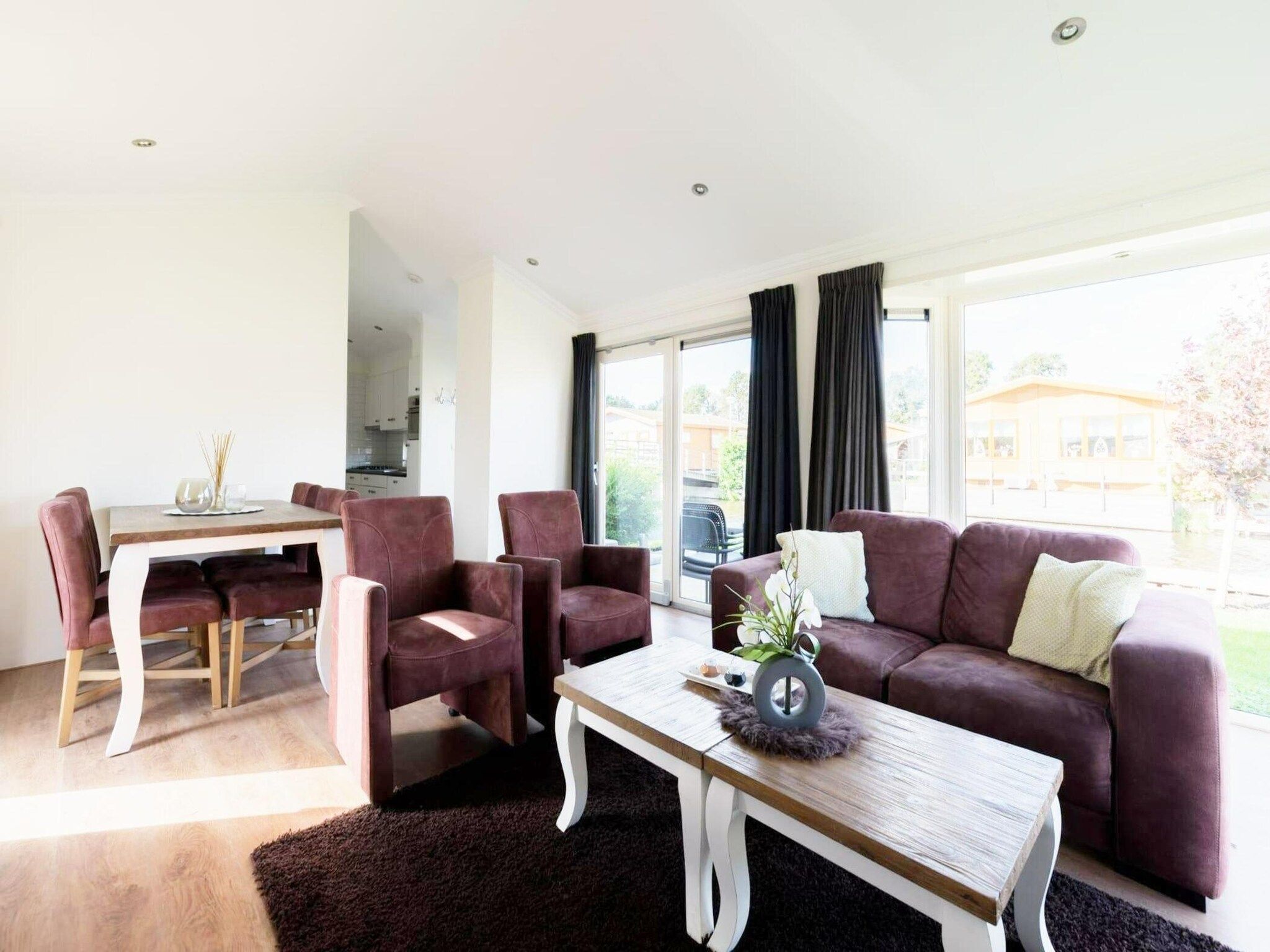 De woonkamer van De Edammer  6 personen in West-Graftdijk