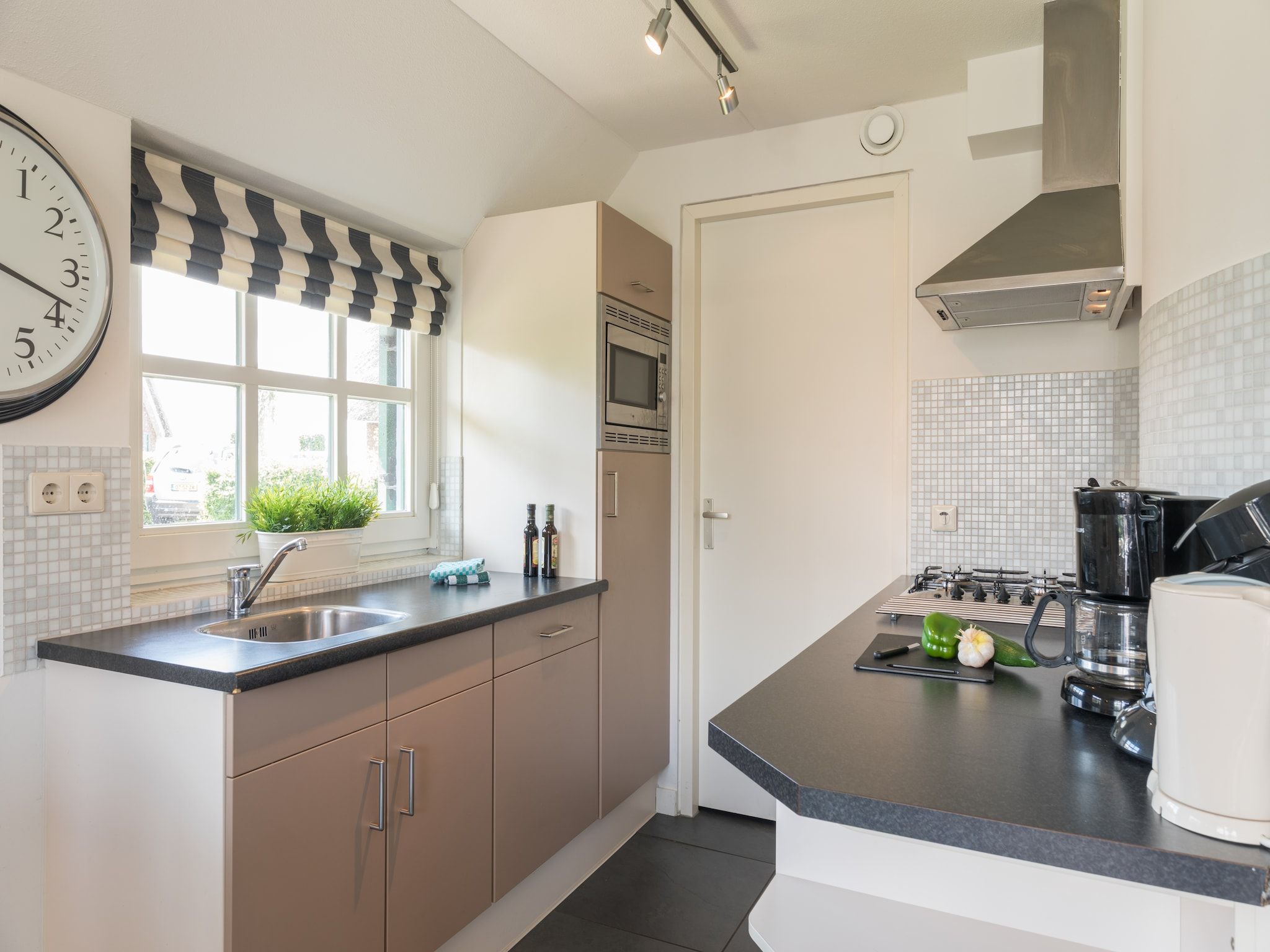 De keuken van Waterpark Belterwiede 2 in Wanneperveen