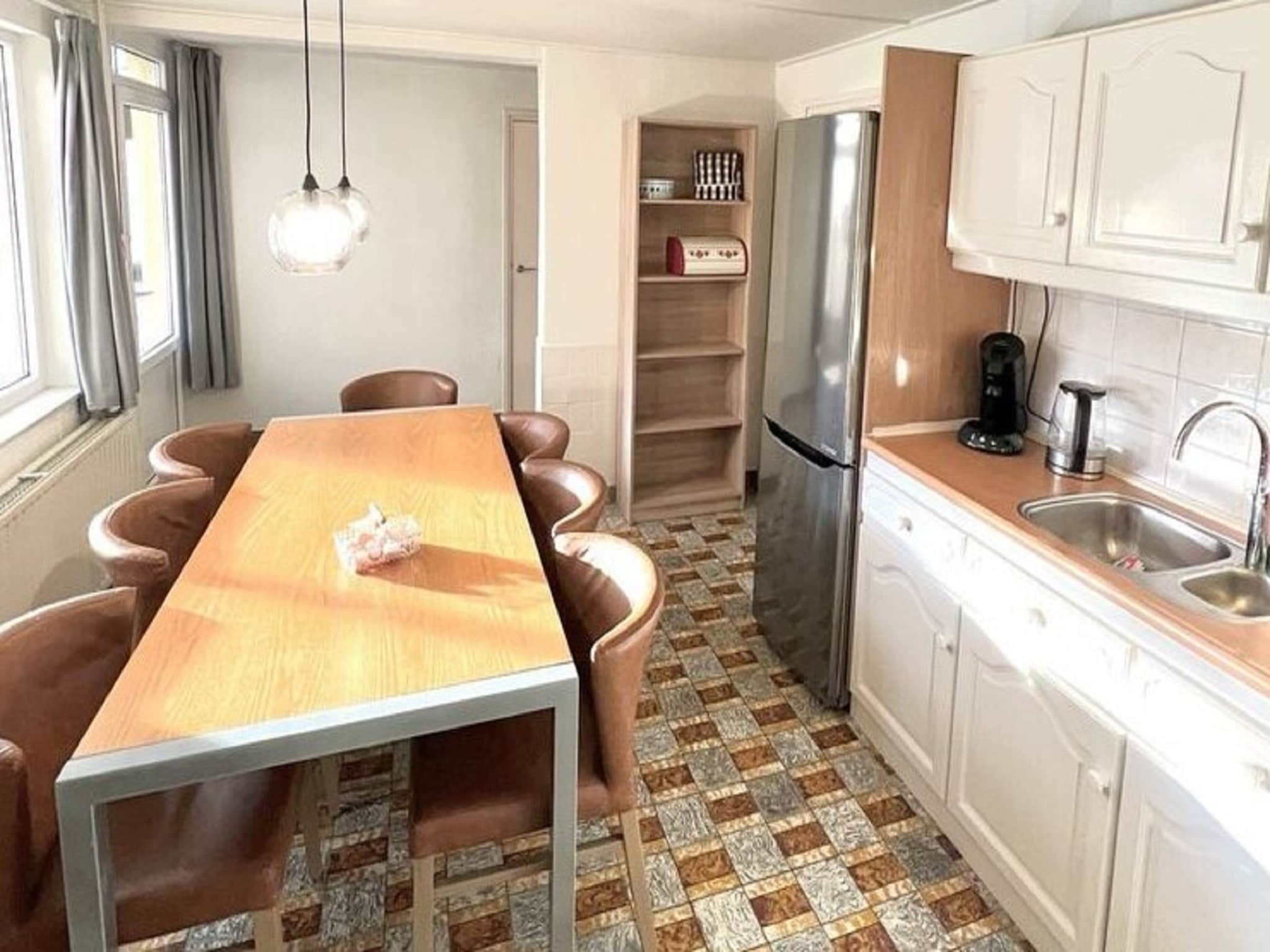 De eetkamer van Bi-j Moppe Door in Nederweert Eind