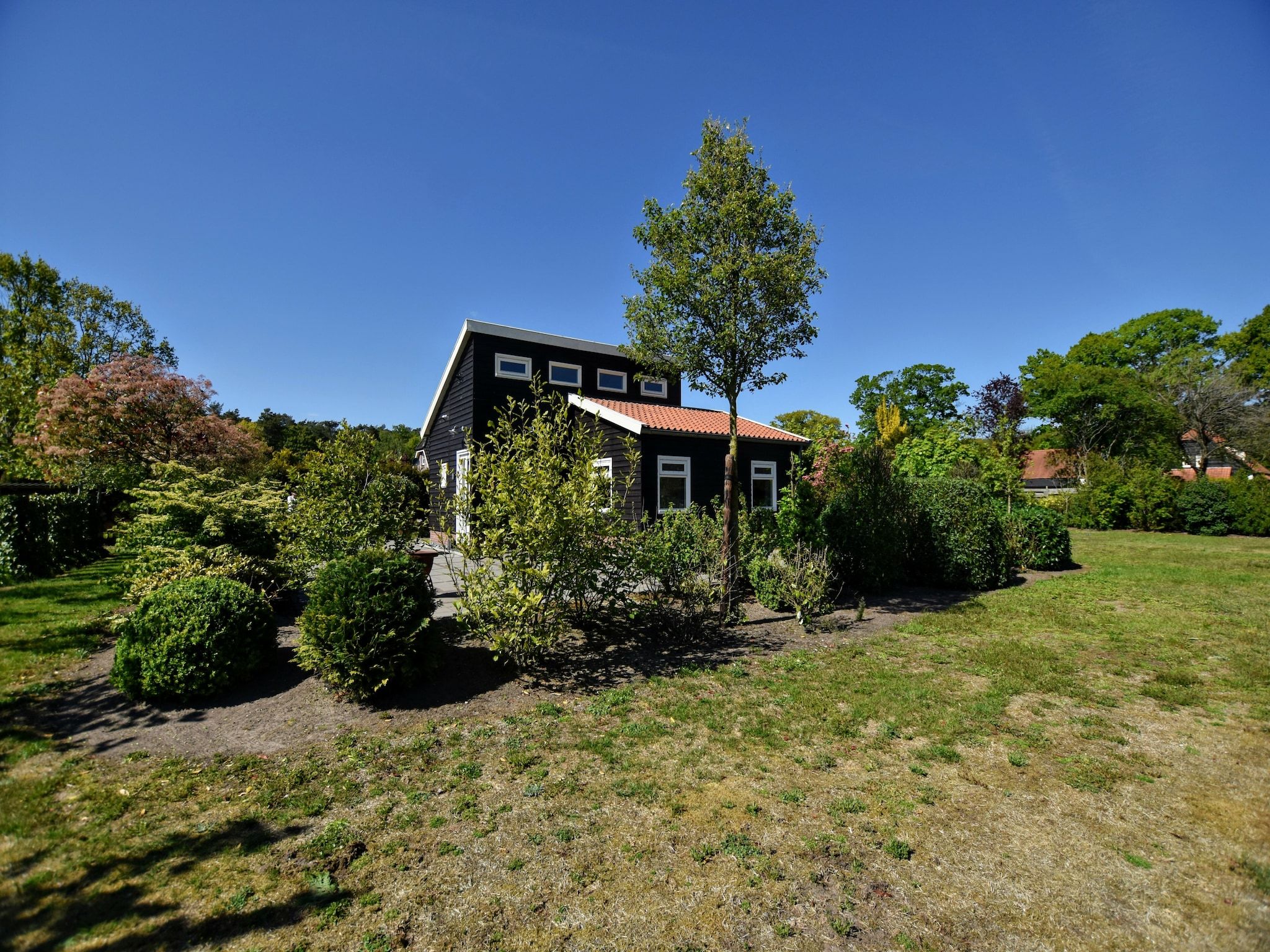 De buitenkant van de Veluwse Vrijheid in Eerbeek