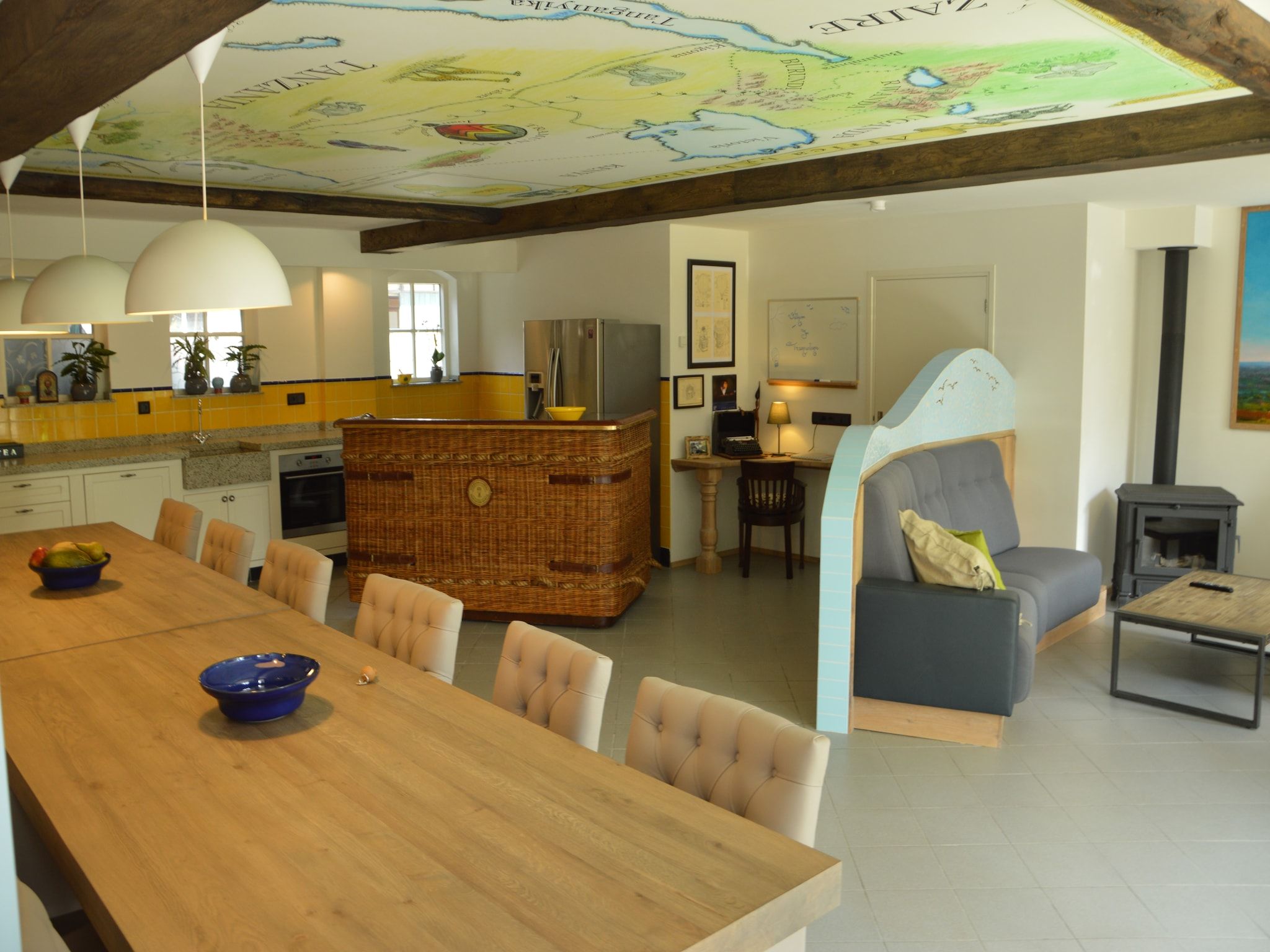 De woonkamer van Tramutana in Haaren