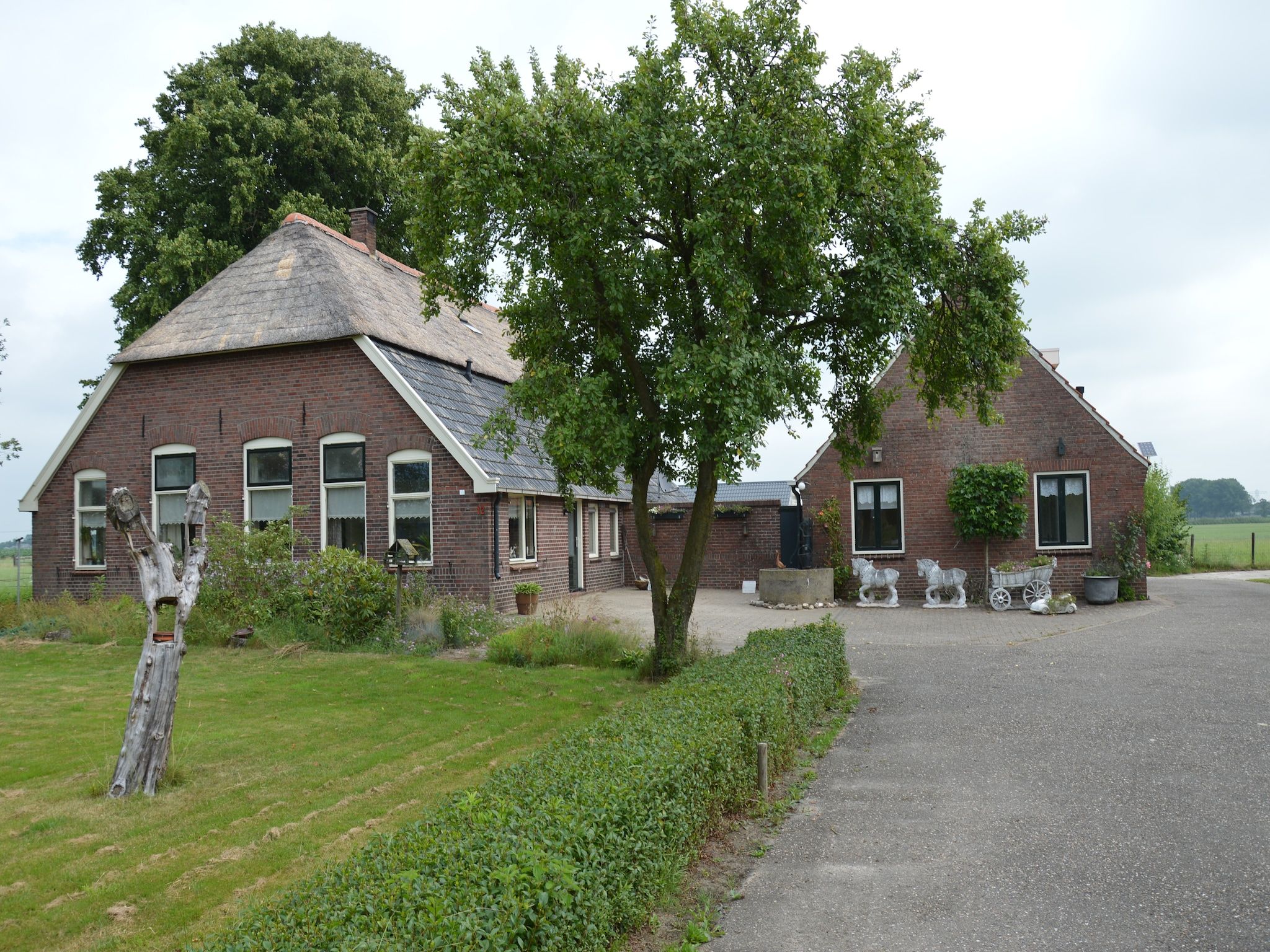 De buitenkant van 't Kokhuus in Holten