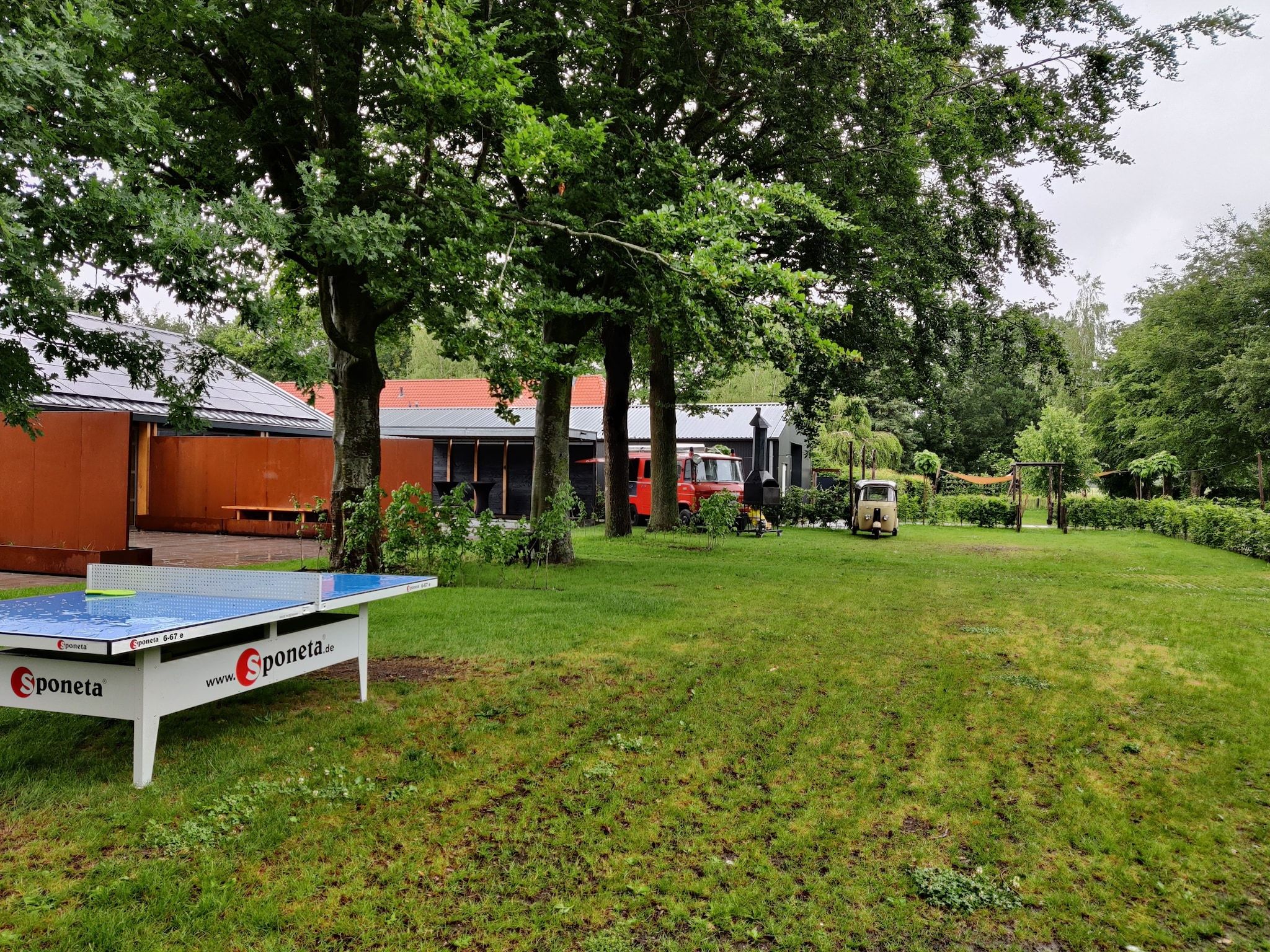 De tuin van Vakantiepark Eigen Wijze 2 in Bant