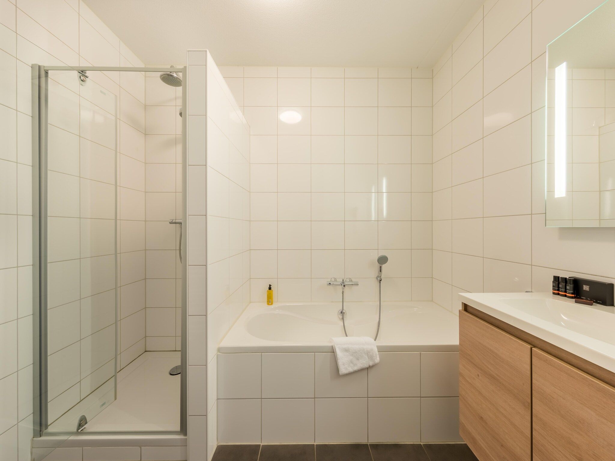 De badkamer van Résidence Wijngaerde 9 in Domburg