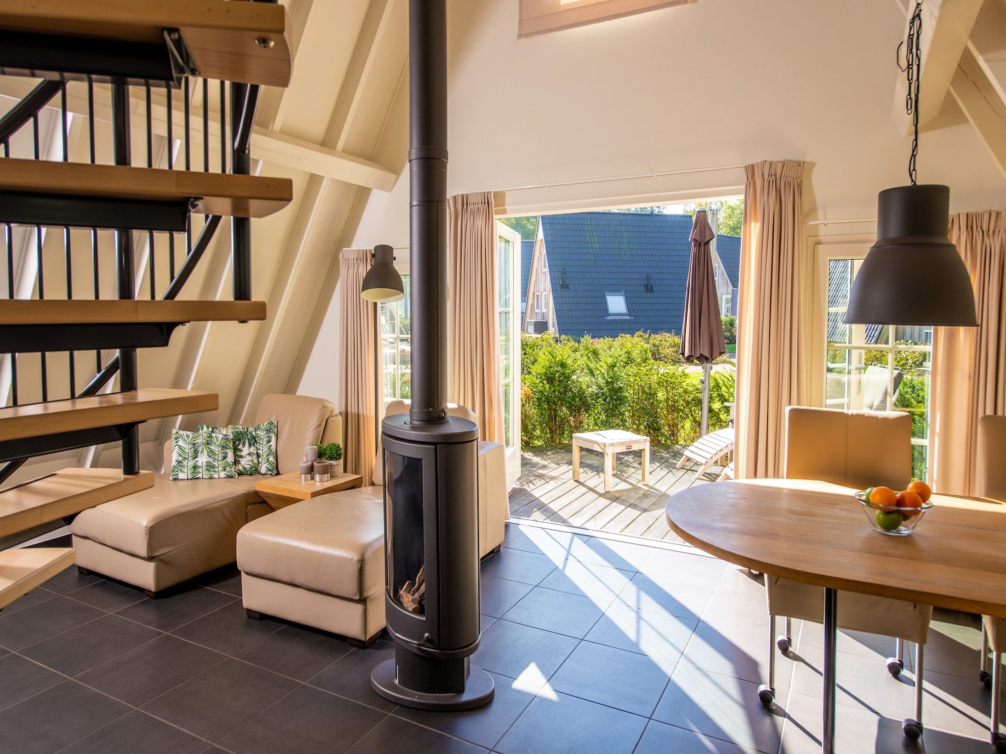 De woonkamer van Hof van Salland 1 in Hellendoorn