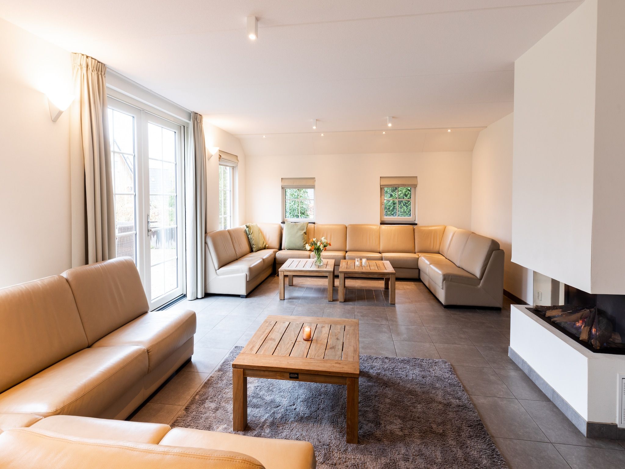 De woonkamer van Hof van Salland 7 in Hellendoorn