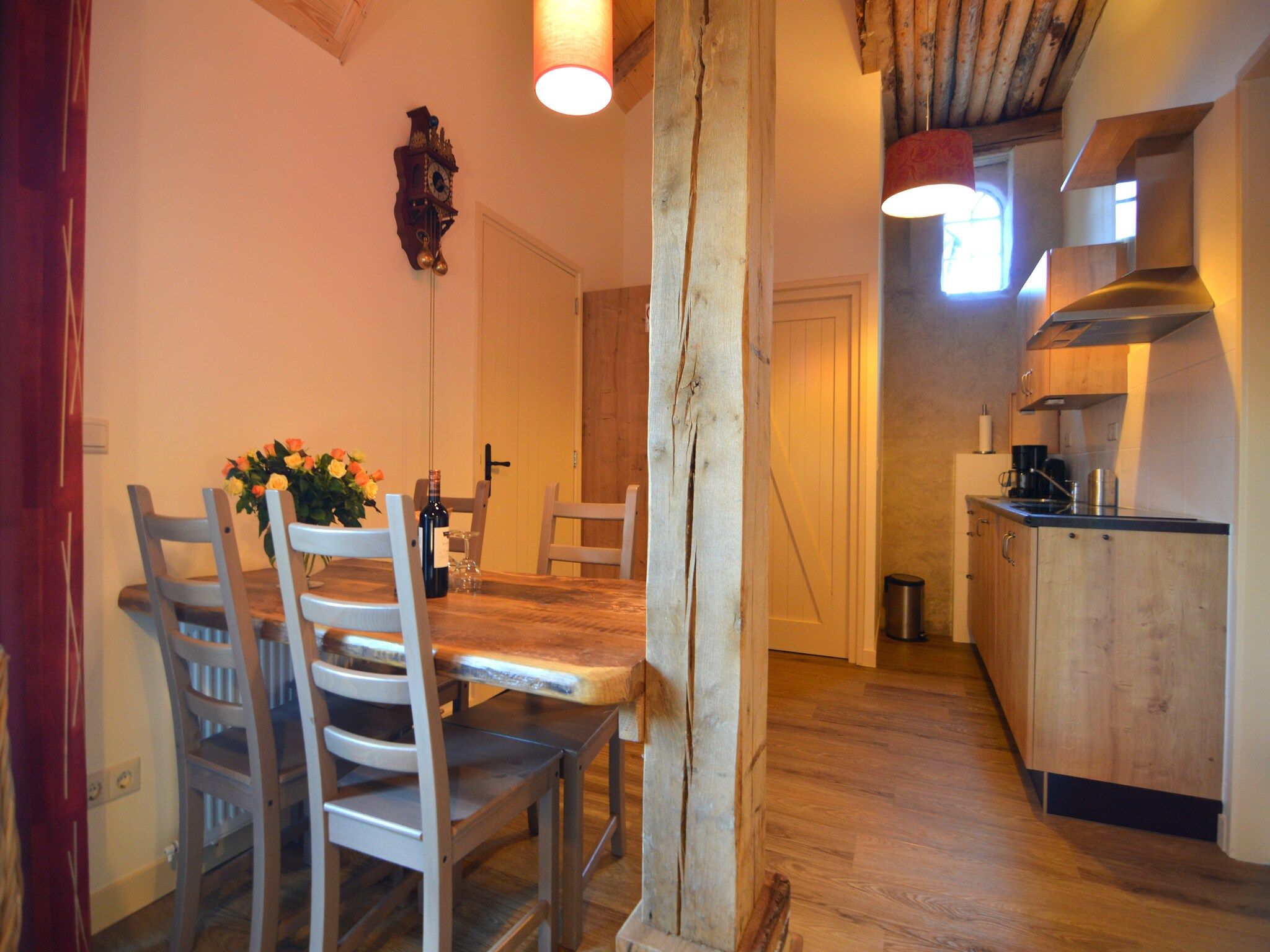 De eetkamer van Broodkast in Geesteren