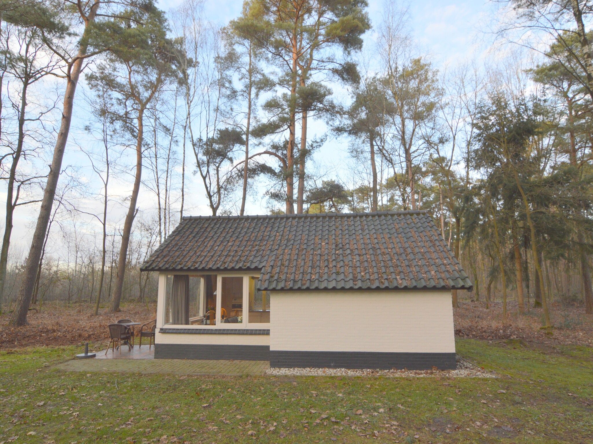 De buitenkant van Bungalow 27 in Stramproy