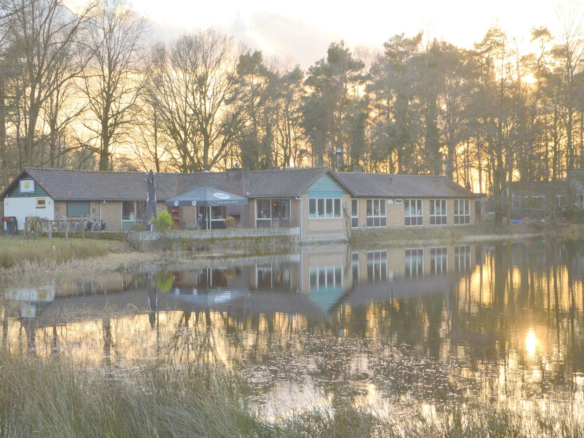 Parkfaciliteiten bij Bungalow 27 in Stramproy