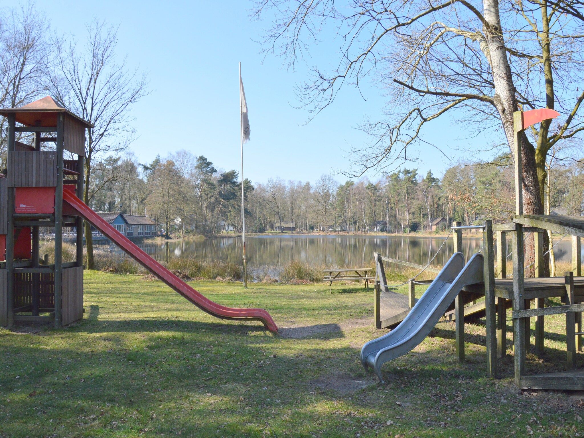 Parkfaciliteiten bij Bungalow 27 in Stramproy