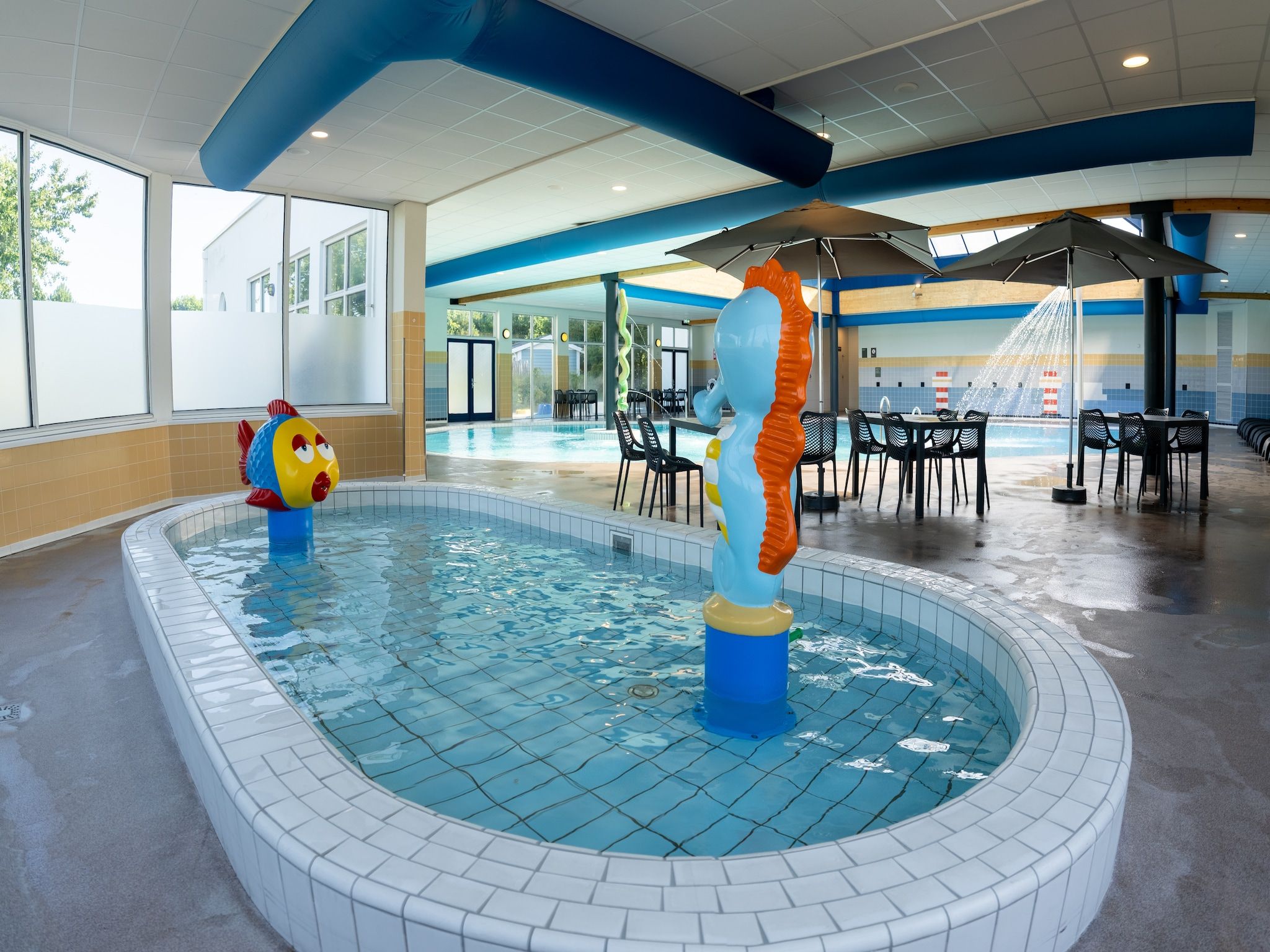 Parkfaciliteiten bij Boomhiemke Duinbungalow 4 in Hollum