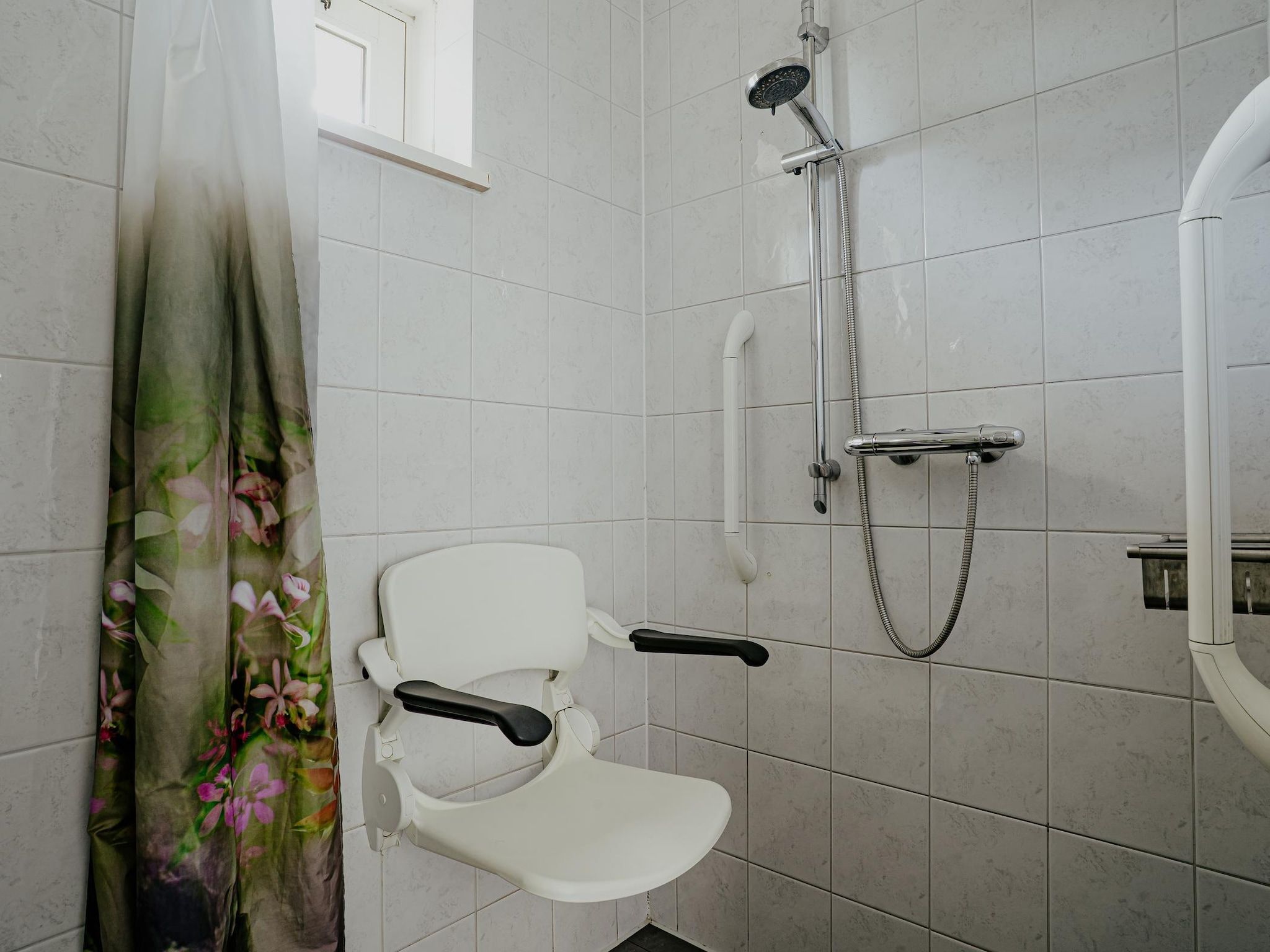 De badkamer van Waterpark de Meerparel 2 in Uitgeest