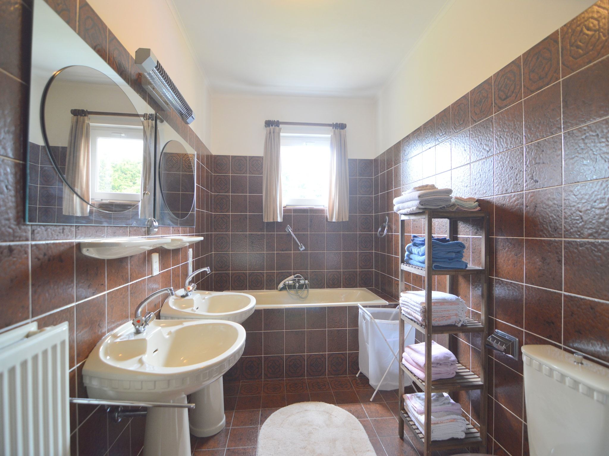 De badkamer van De Sjuur in Sweikhuizen