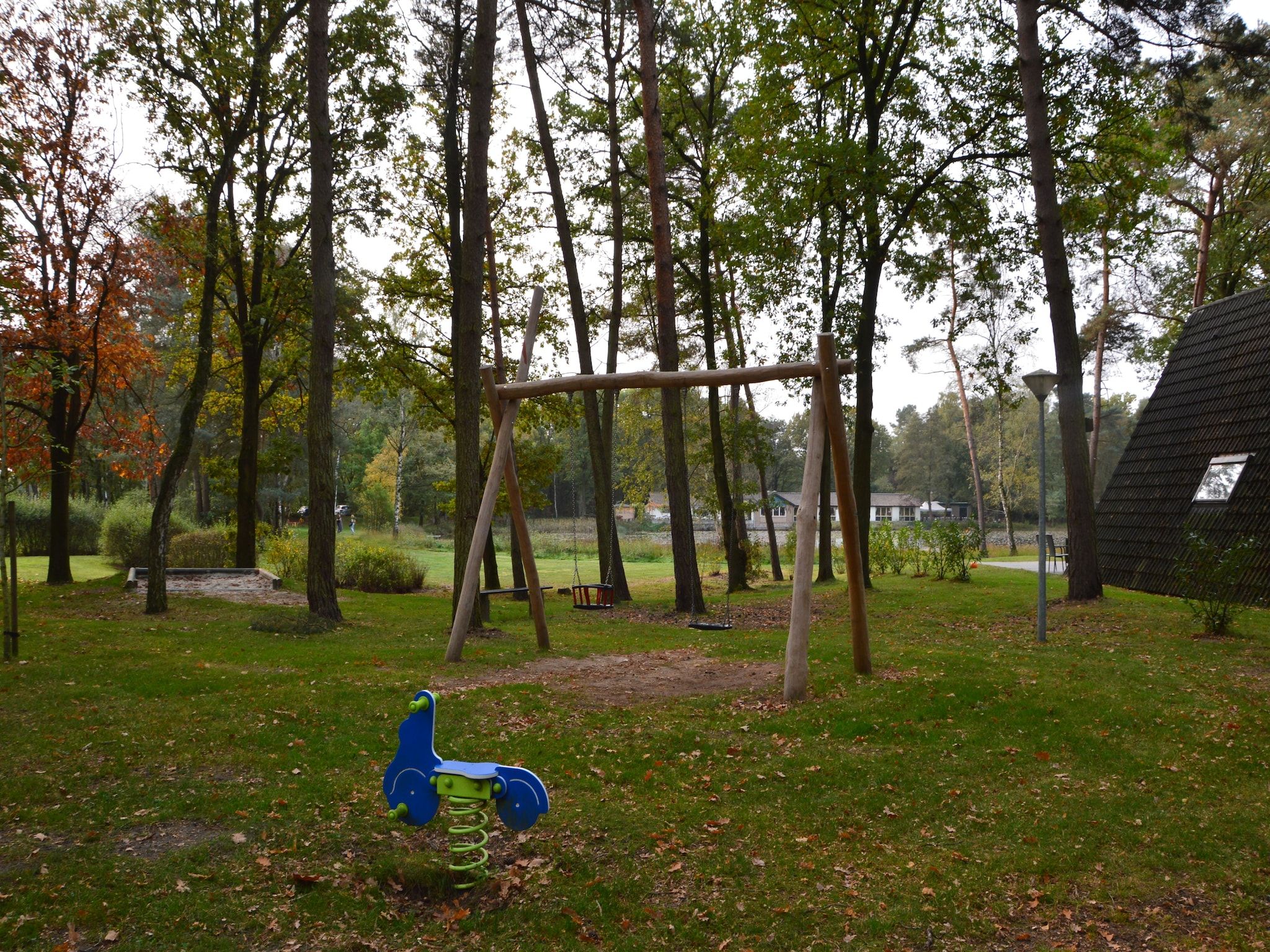 Parkfaciliteiten bij Anjer Bungalow 61 in Stramproy