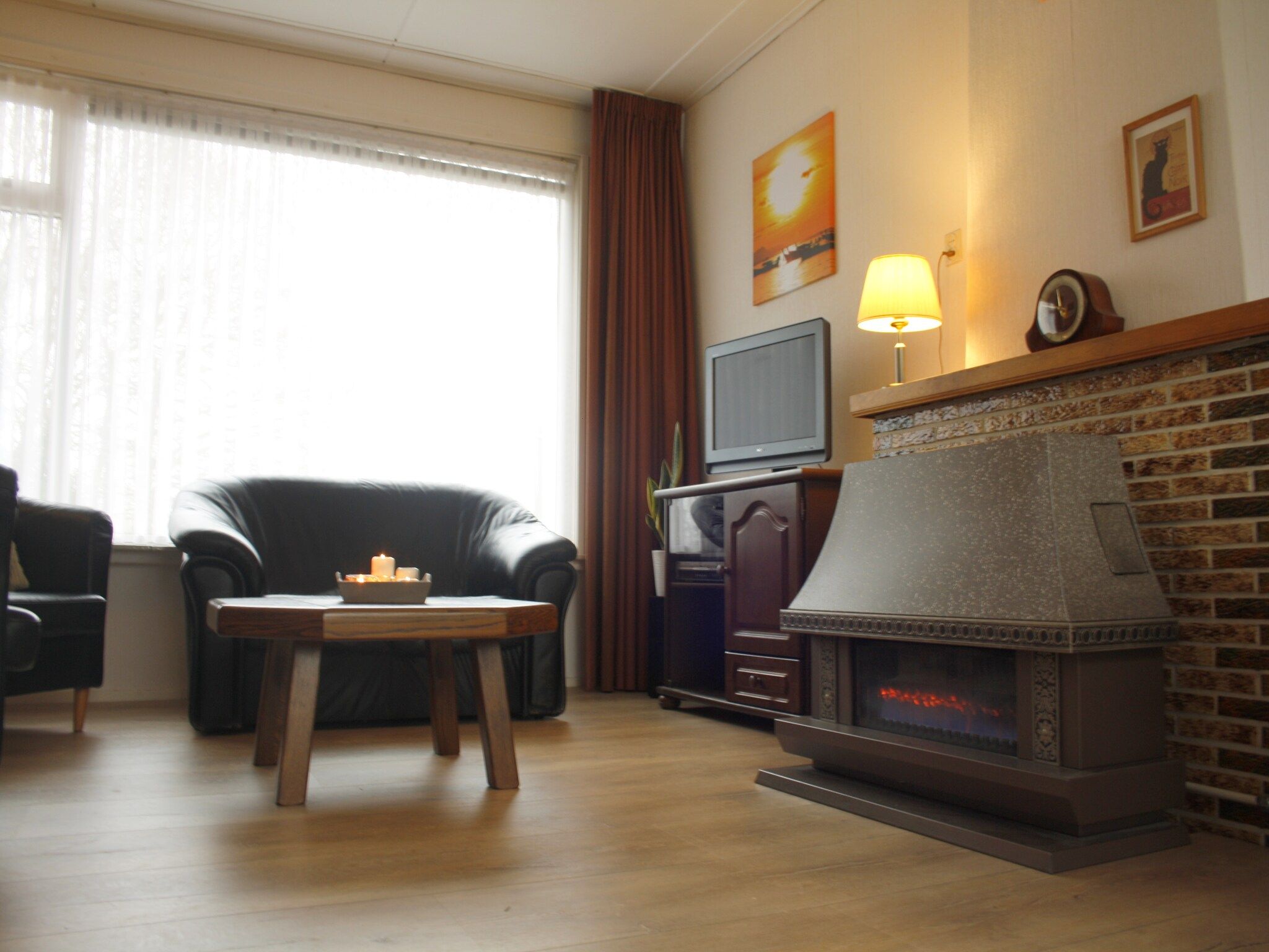 De woonkamer van Houck in Koewacht