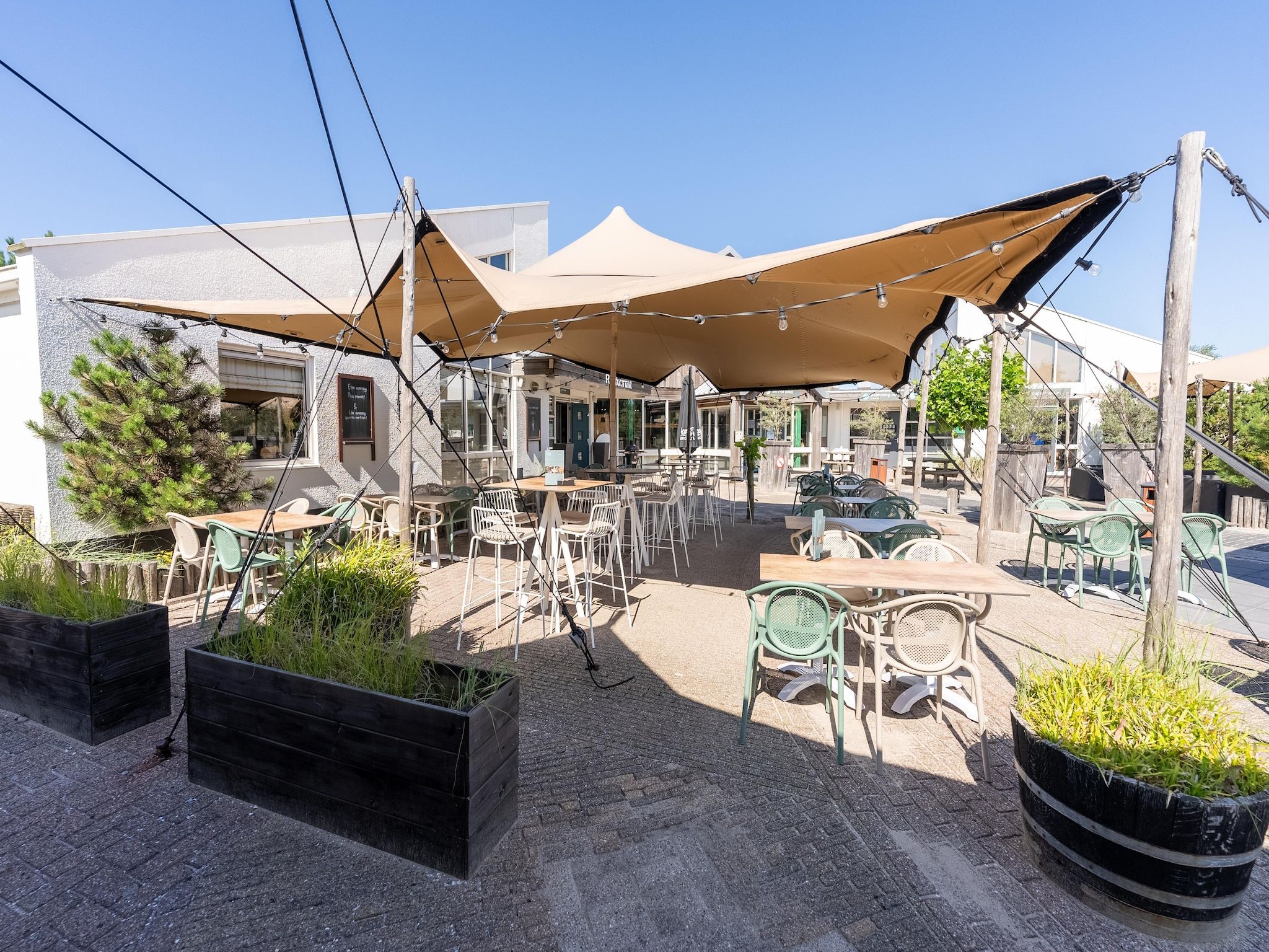 Parkfaciliteiten bij Vakantiepark Boomhiemke 5 in Hollum-Ameland