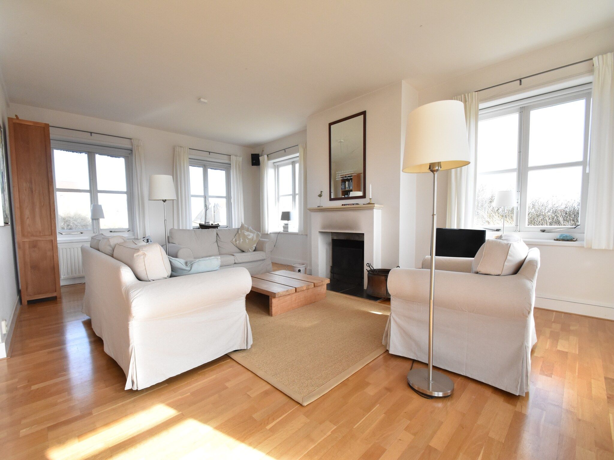 De woonkamer van Duindroom op Terschelling in Midsland Terschelling