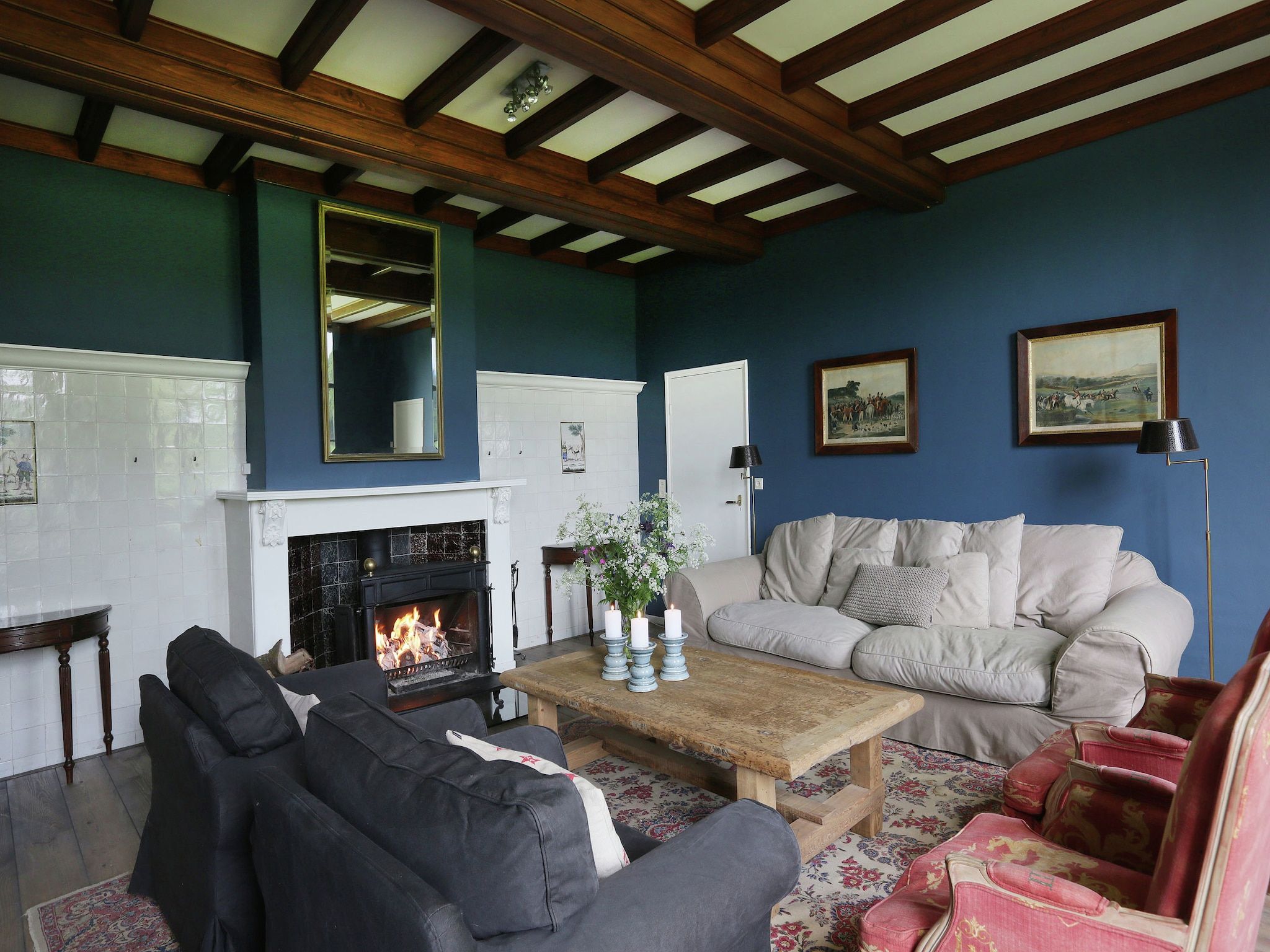 De woonkamer van Hofstede Groot Blankenstein in Doorn