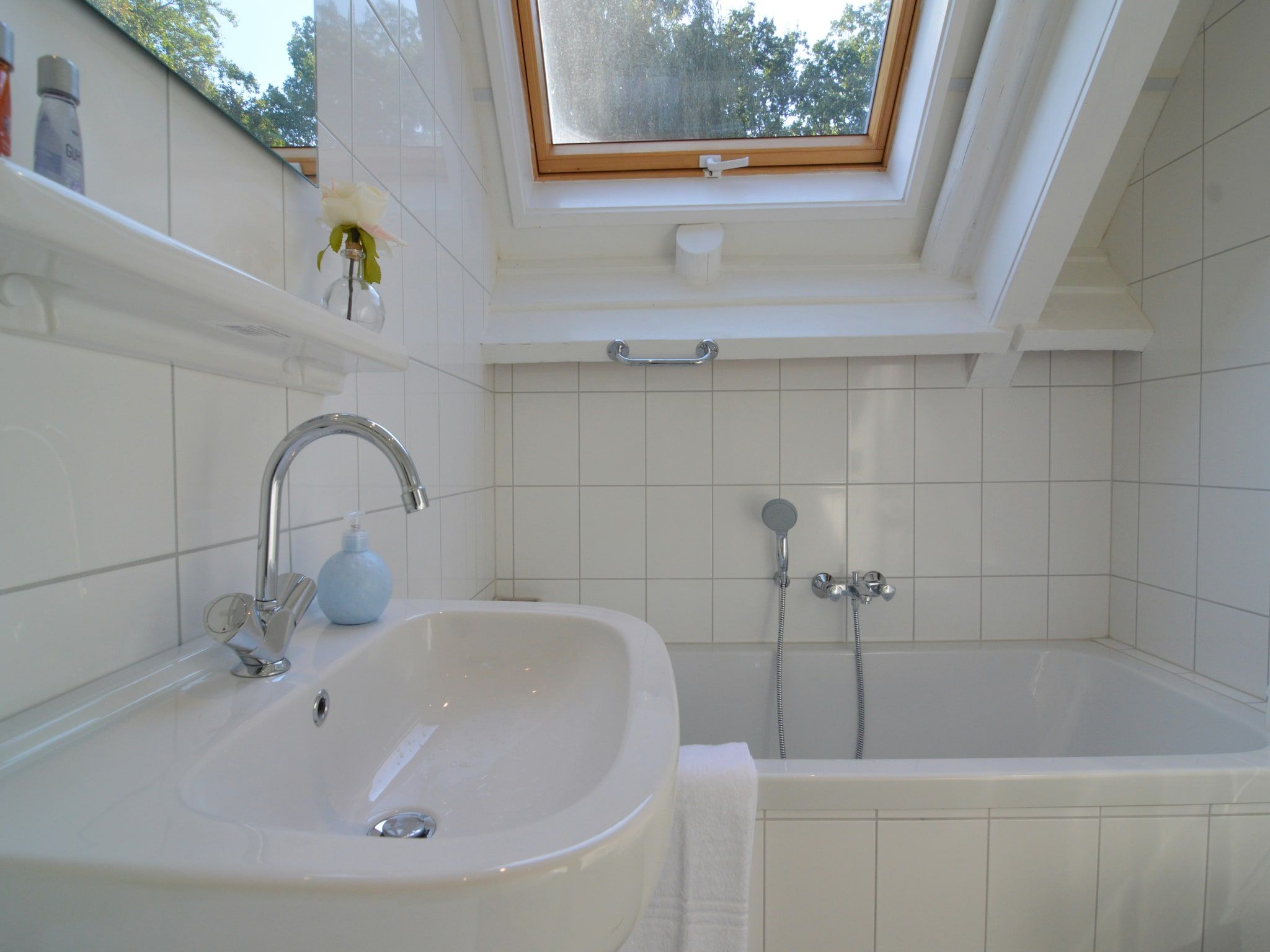 De badkamer van Gelink Hof in Rekken