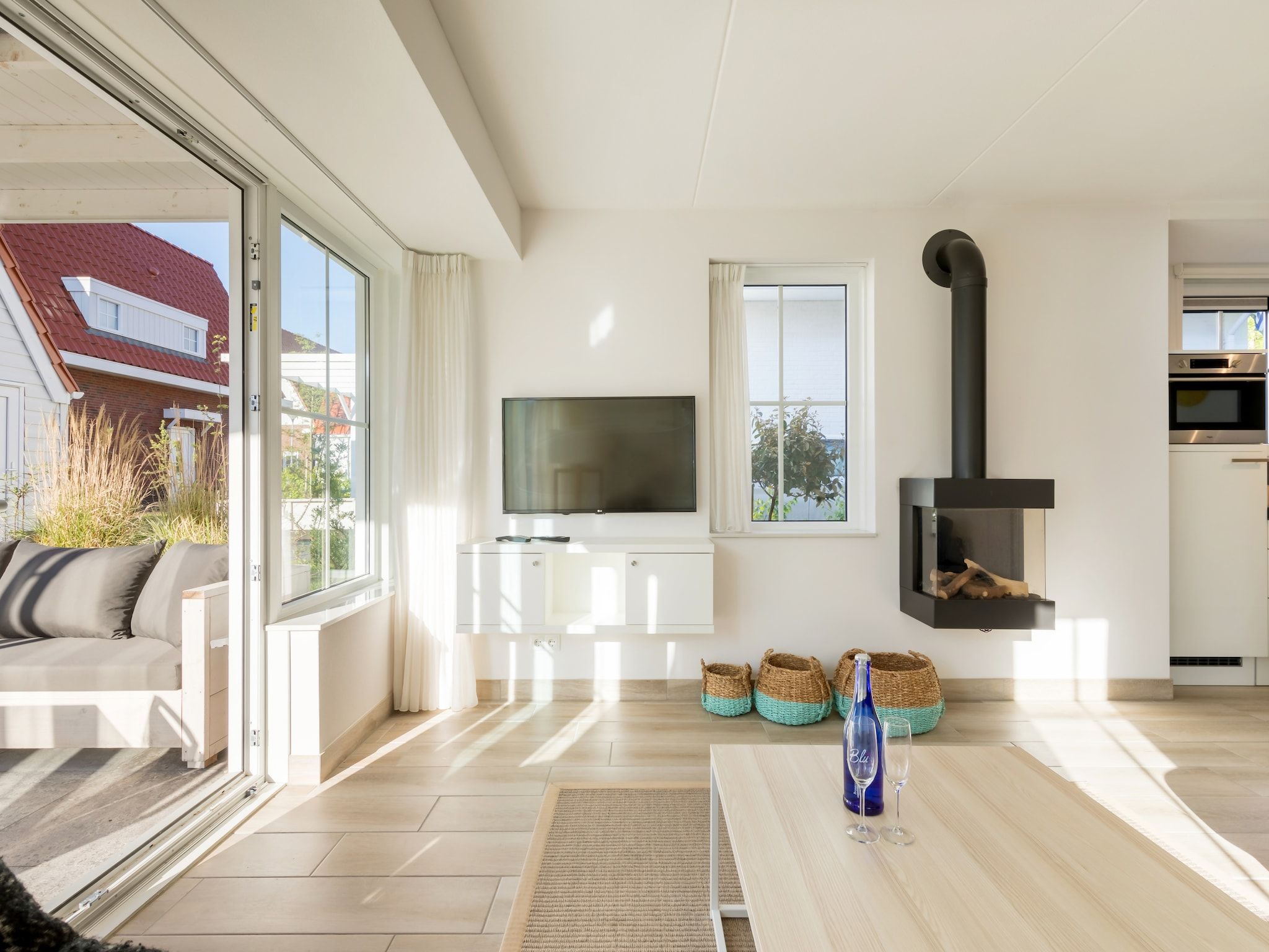 De woonkamer van Noordzee Résidence Dishoek 4 in Koudekerke