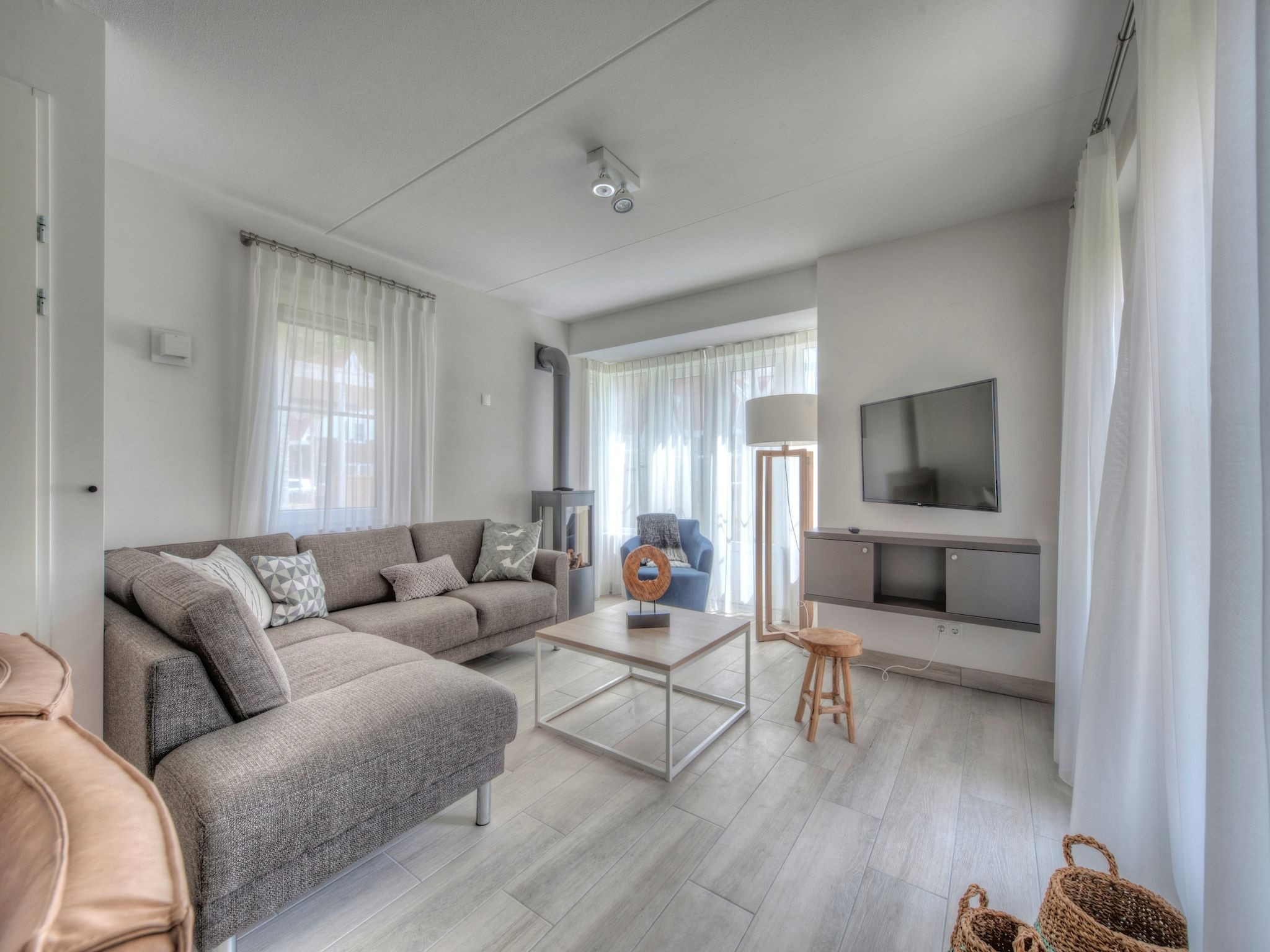 De woonkamer van Noordzee Résidence Dishoek 11 in Koudekerke