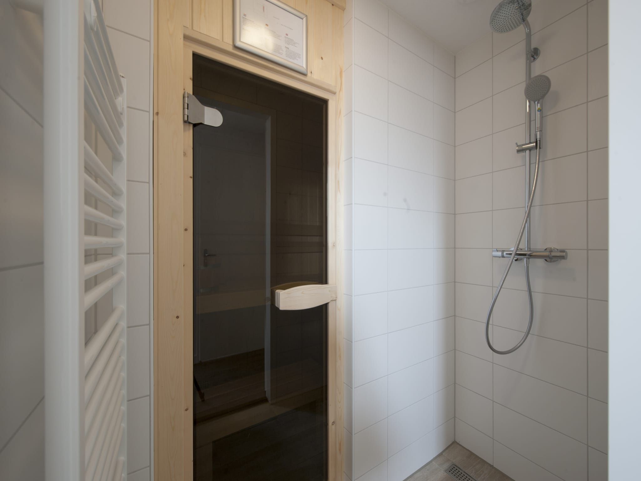 De badkamer van Noordzee Résidence Dishoek 9 in Koudekerke