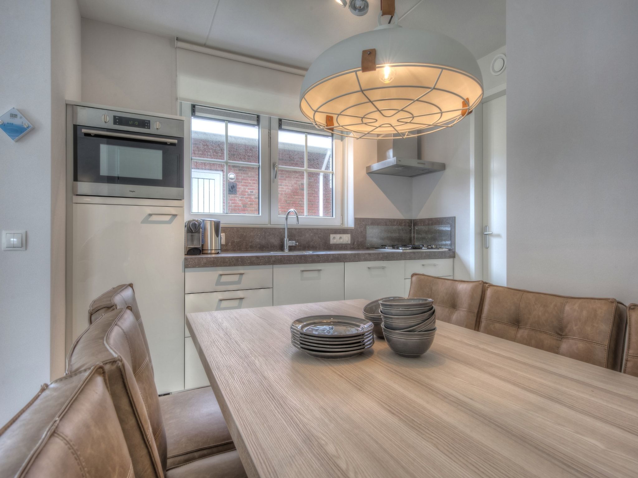 De keuken van Noordzee Résidence Dishoek 9 in Koudekerke