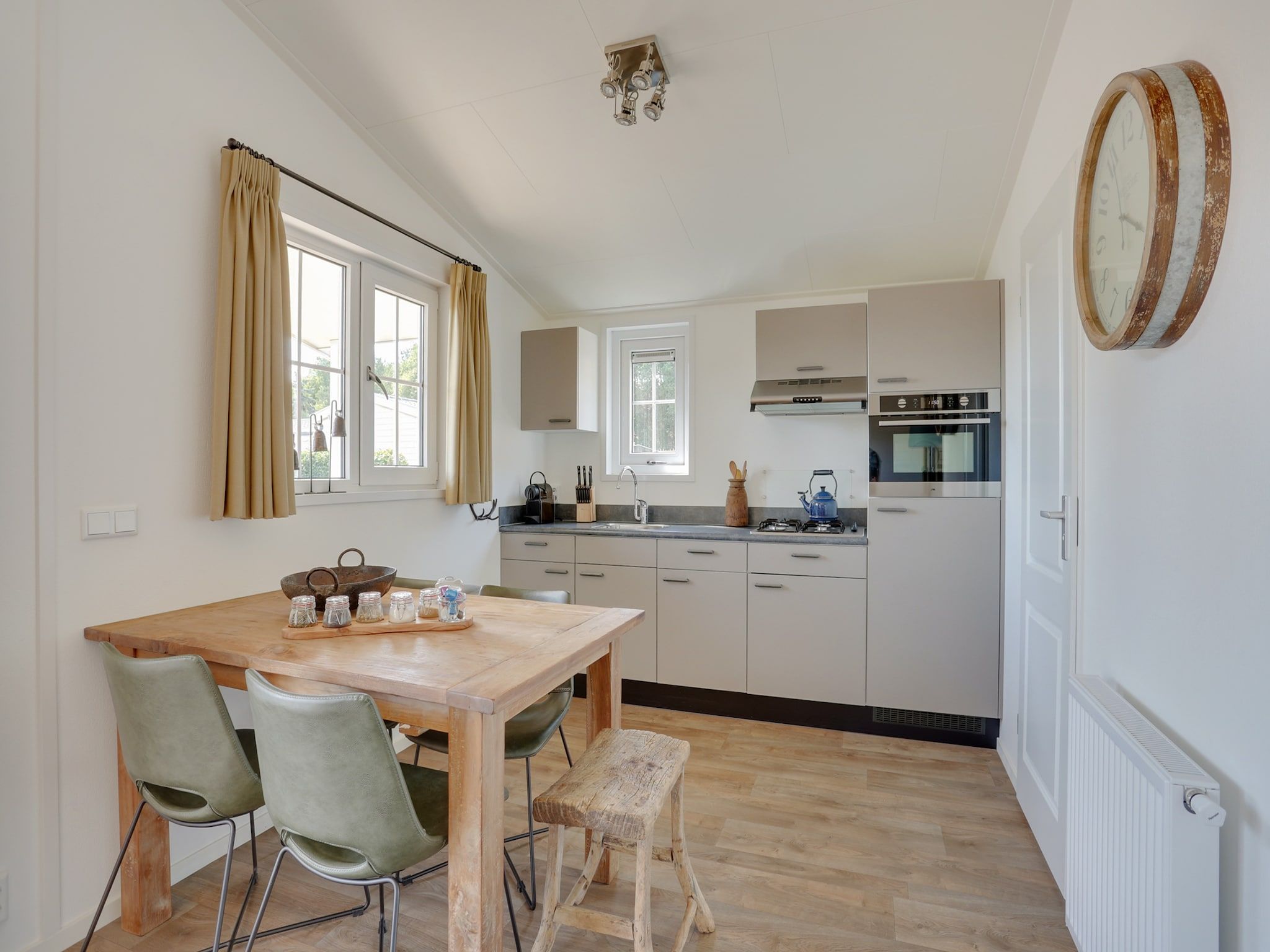 De keuken van Vakantiepark Sandberghe 6 in Uden