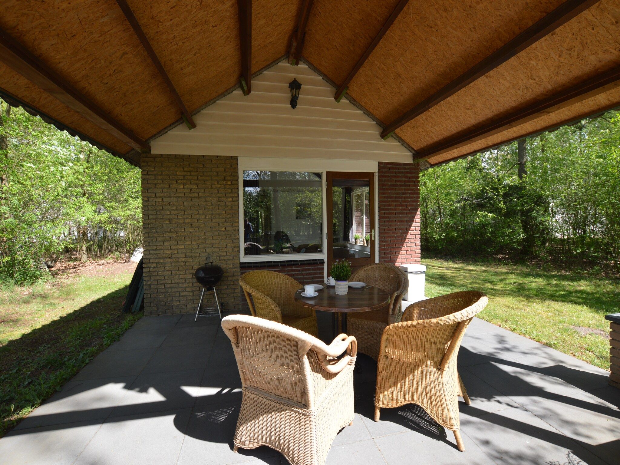 Het terras van Het Kleine Landgoed in Stramproy