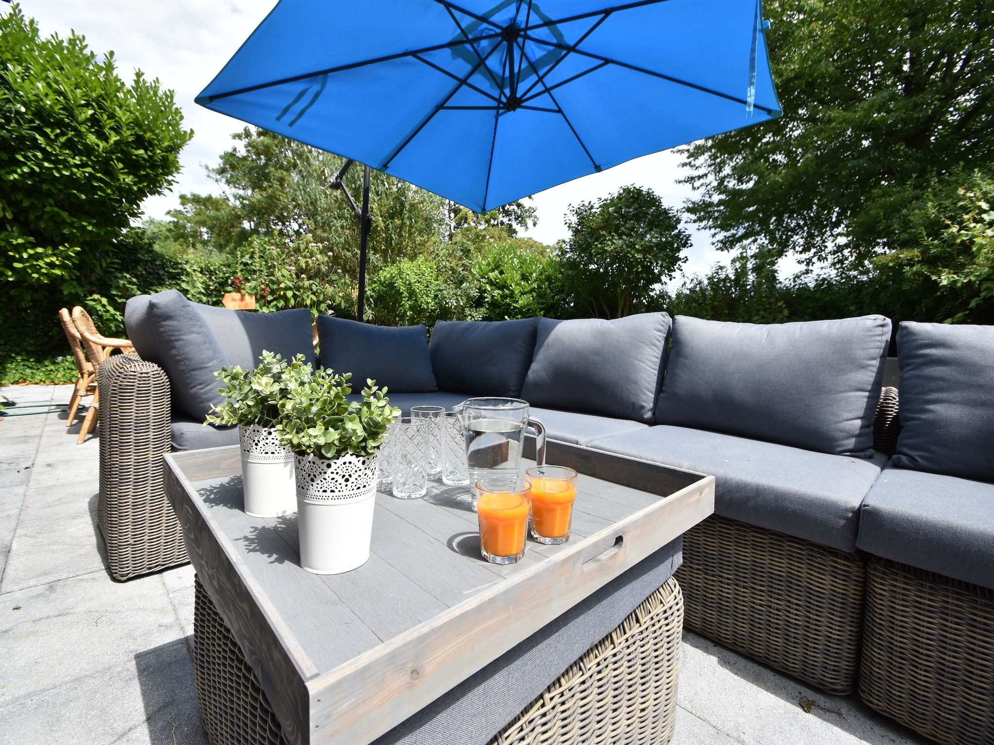 De tuin van Het Mosselhuys in Bruinisse