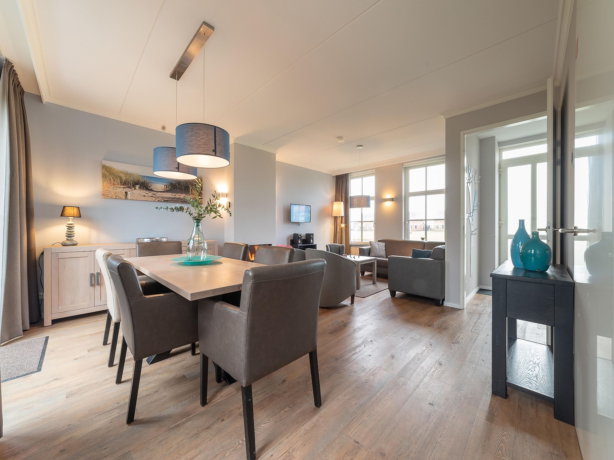 De eetkamer van Charming Beveland - 2 in Colijnsplaat