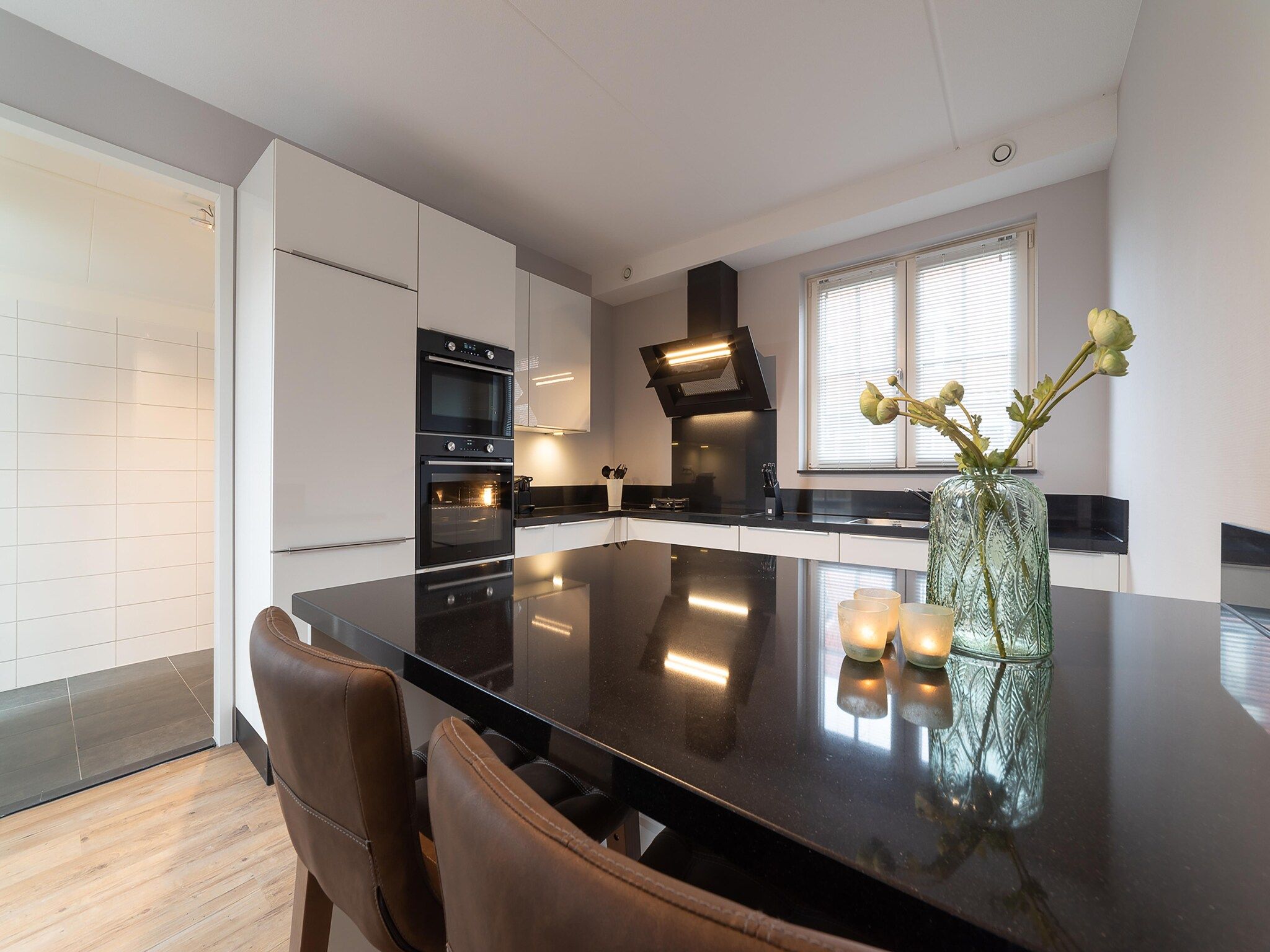 De keuken van Zeeuwse Pracht Kindervilla in Colijnsplaat