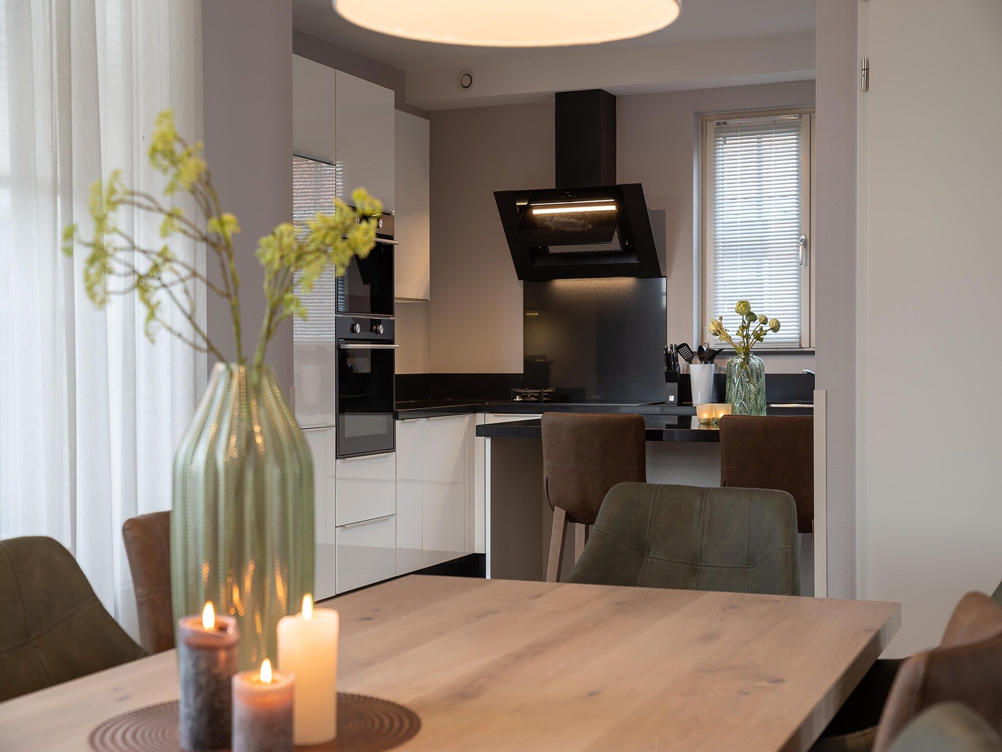 De keuken van Zeeuwse Pracht Kindervilla in Colijnsplaat