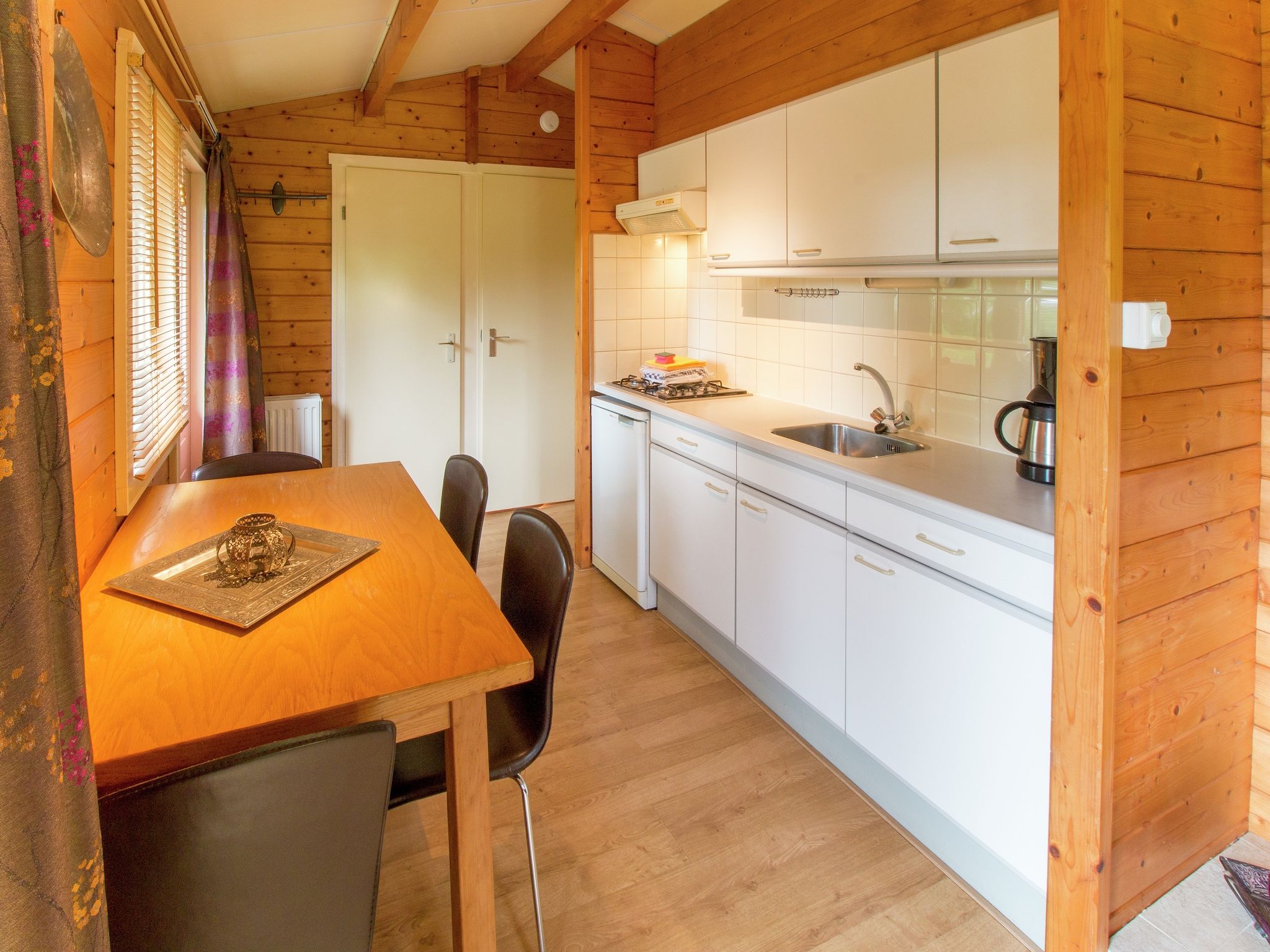 De keuken van Chaletpark Kuiperberg 4 in Ootmarsum