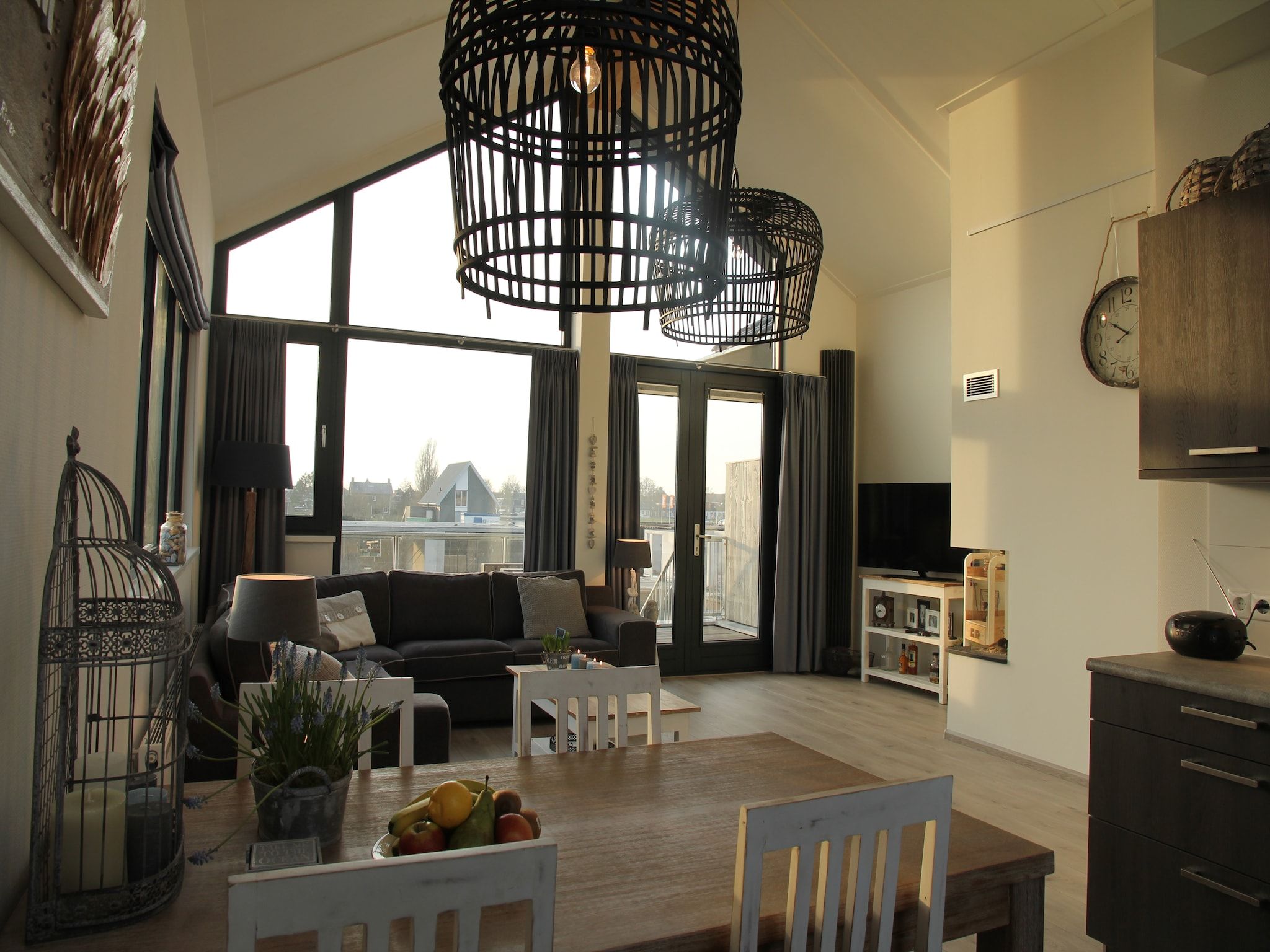 De woonkamer van Luna in Stavoren