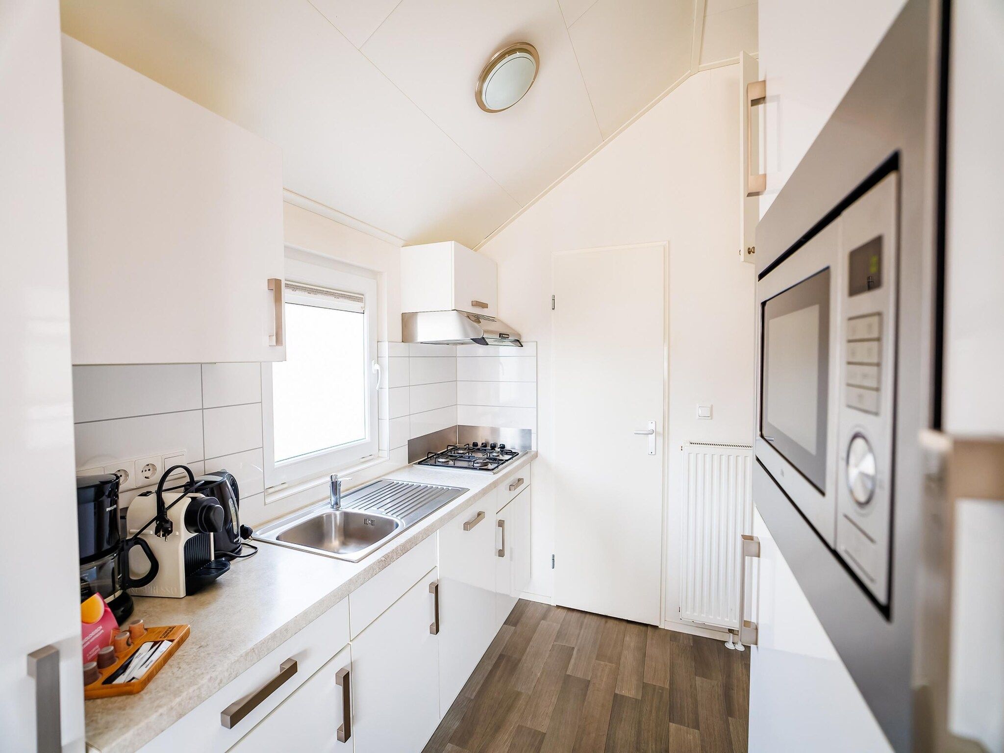 De keuken van Vakantiepark Eiland van Maurik 2 in Maurik