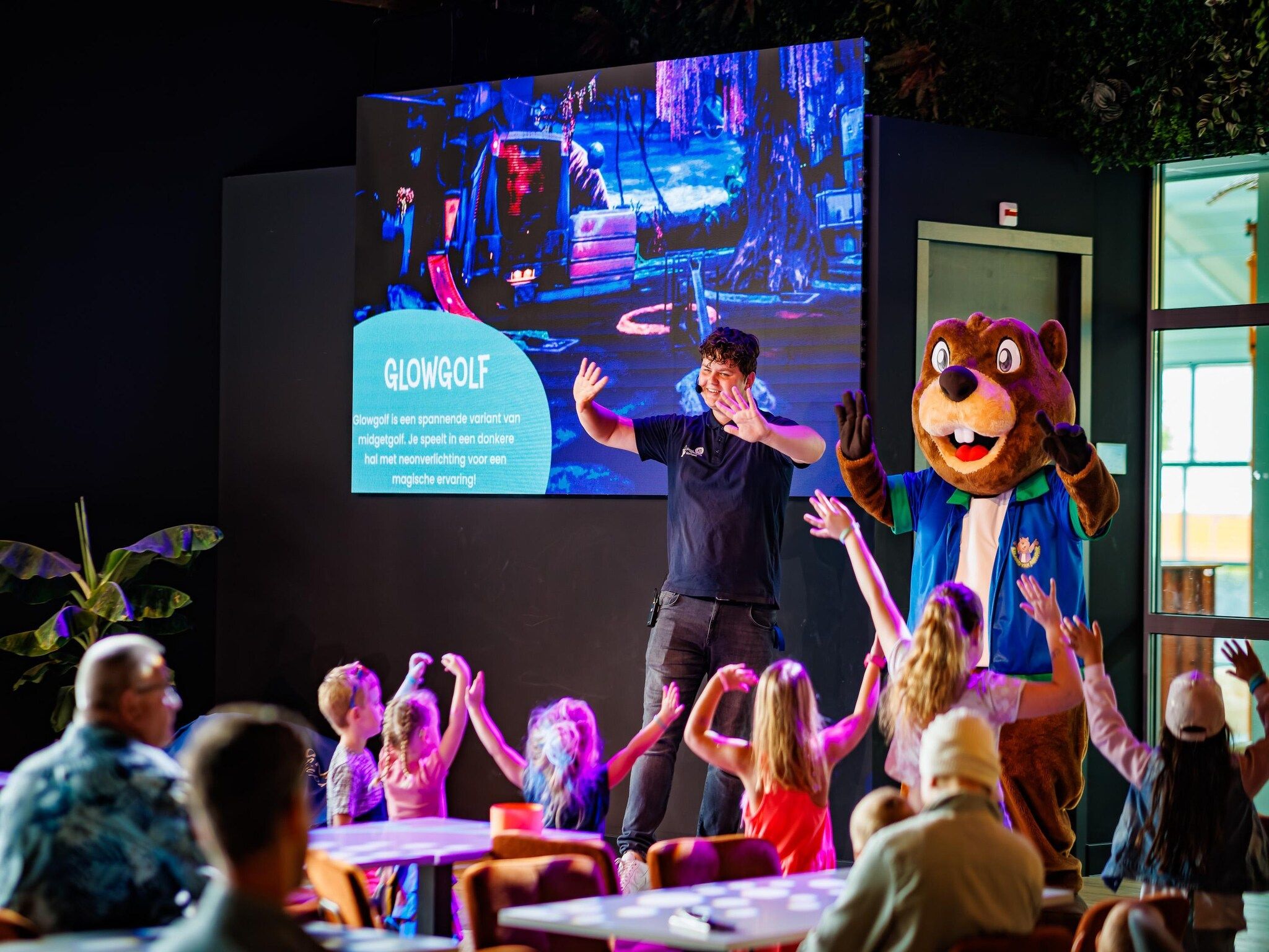 Parkfaciliteiten bij Vakantiepark Eiland van Maurik 2 in Maurik