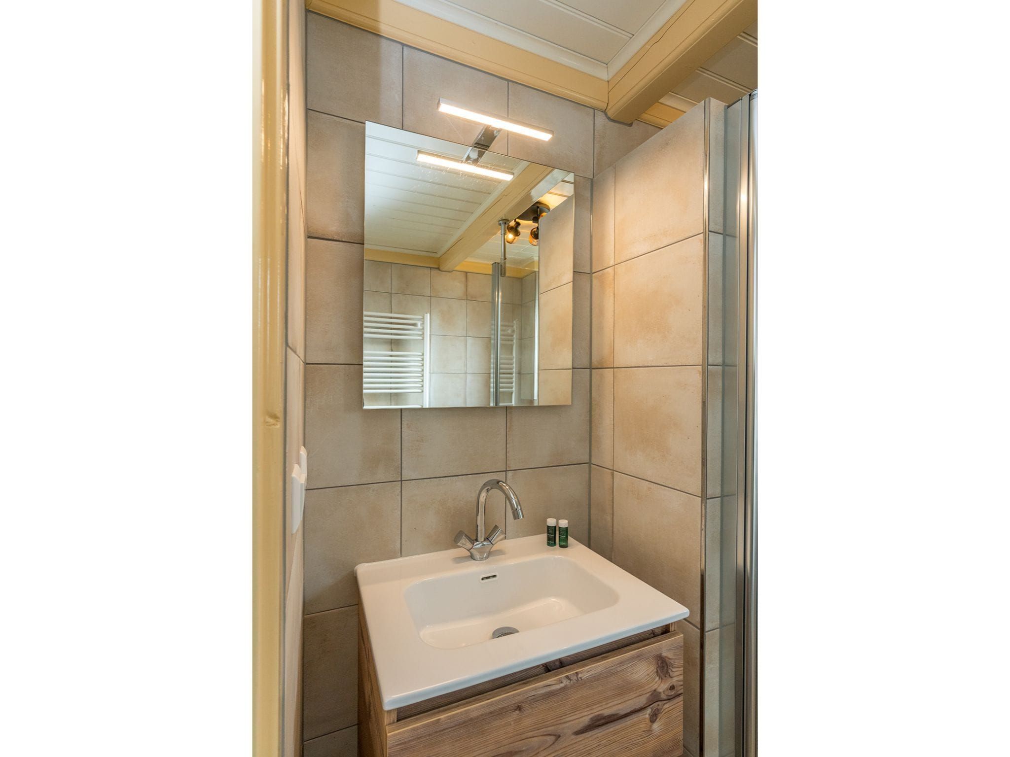 De badkamer van Florijn 1 in Oost-Texel