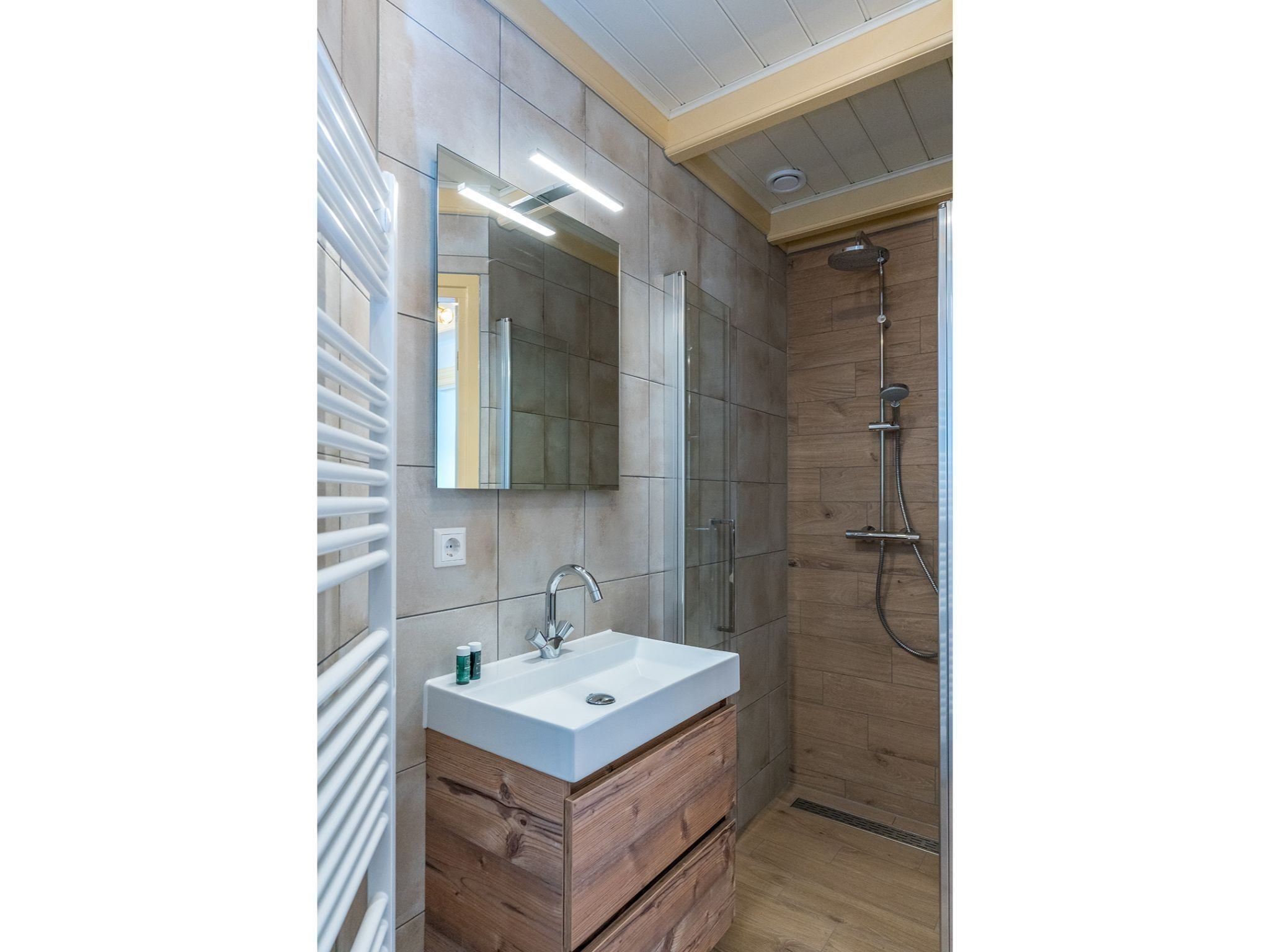 De badkamer van Florijn 3 in Oost-Texel