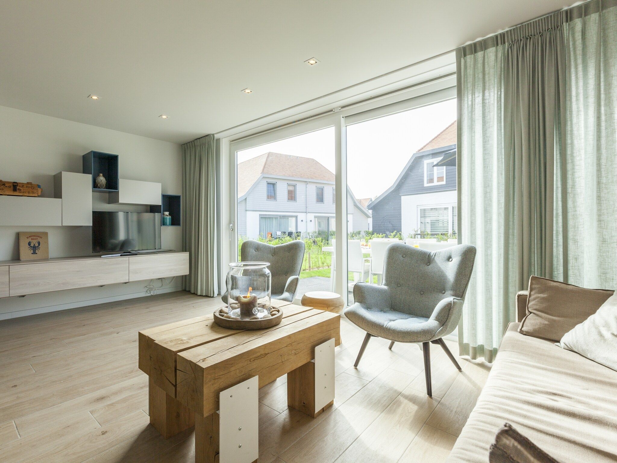 De woonkamer van Villa Zandduin in Cadzand