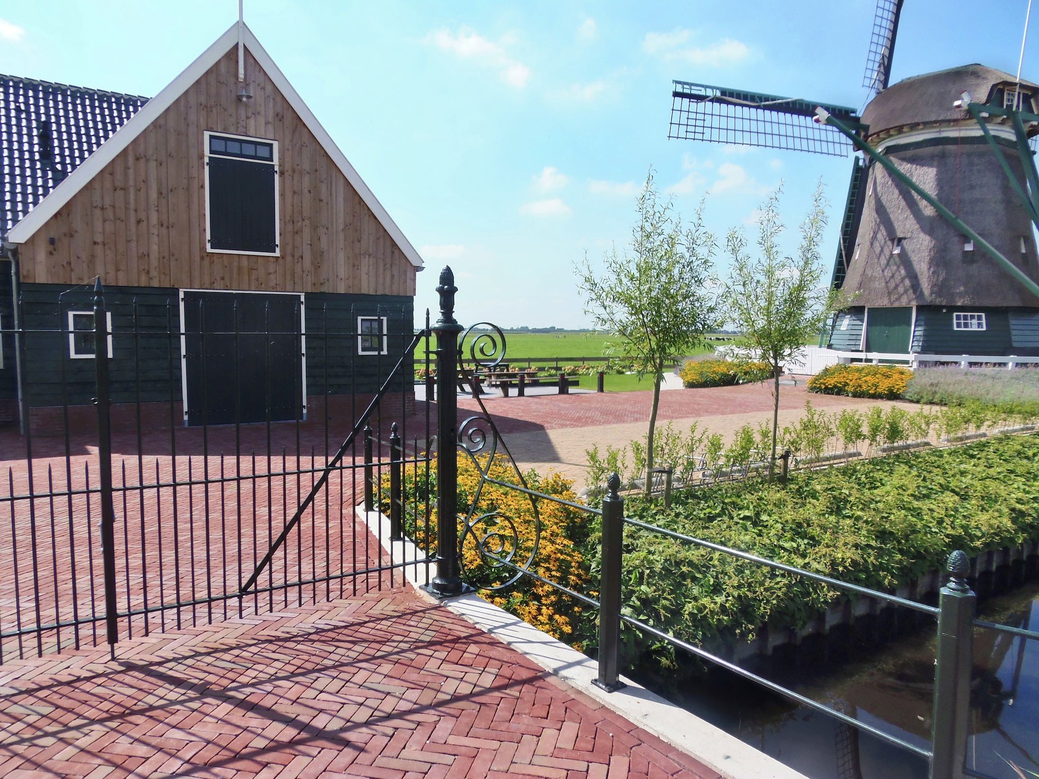 De buitenkant van Onder de Molen 24 pers in Middenbeemster