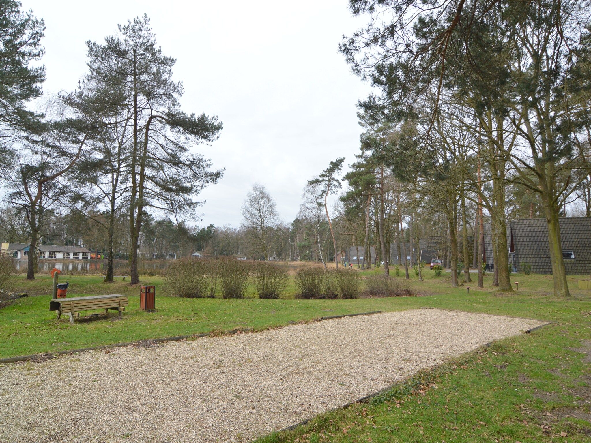 Parkfaciliteiten bij Bungalow nummer 1 in Stramproy