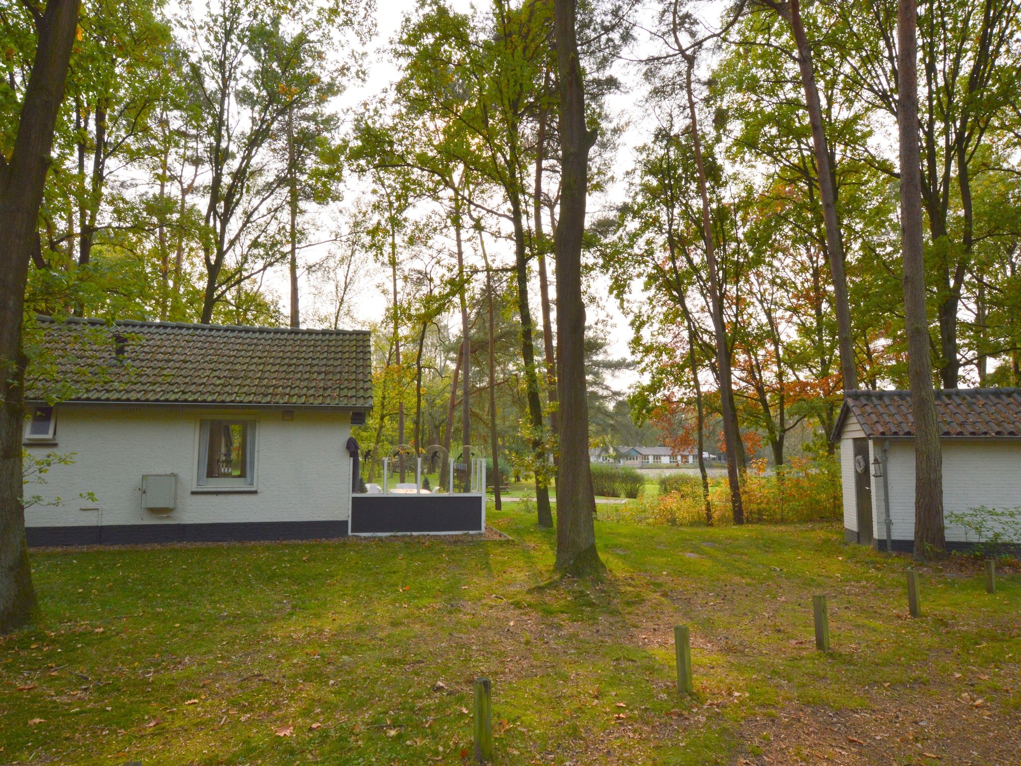 De buitenkant van Bungalow nummer 1 in Stramproy