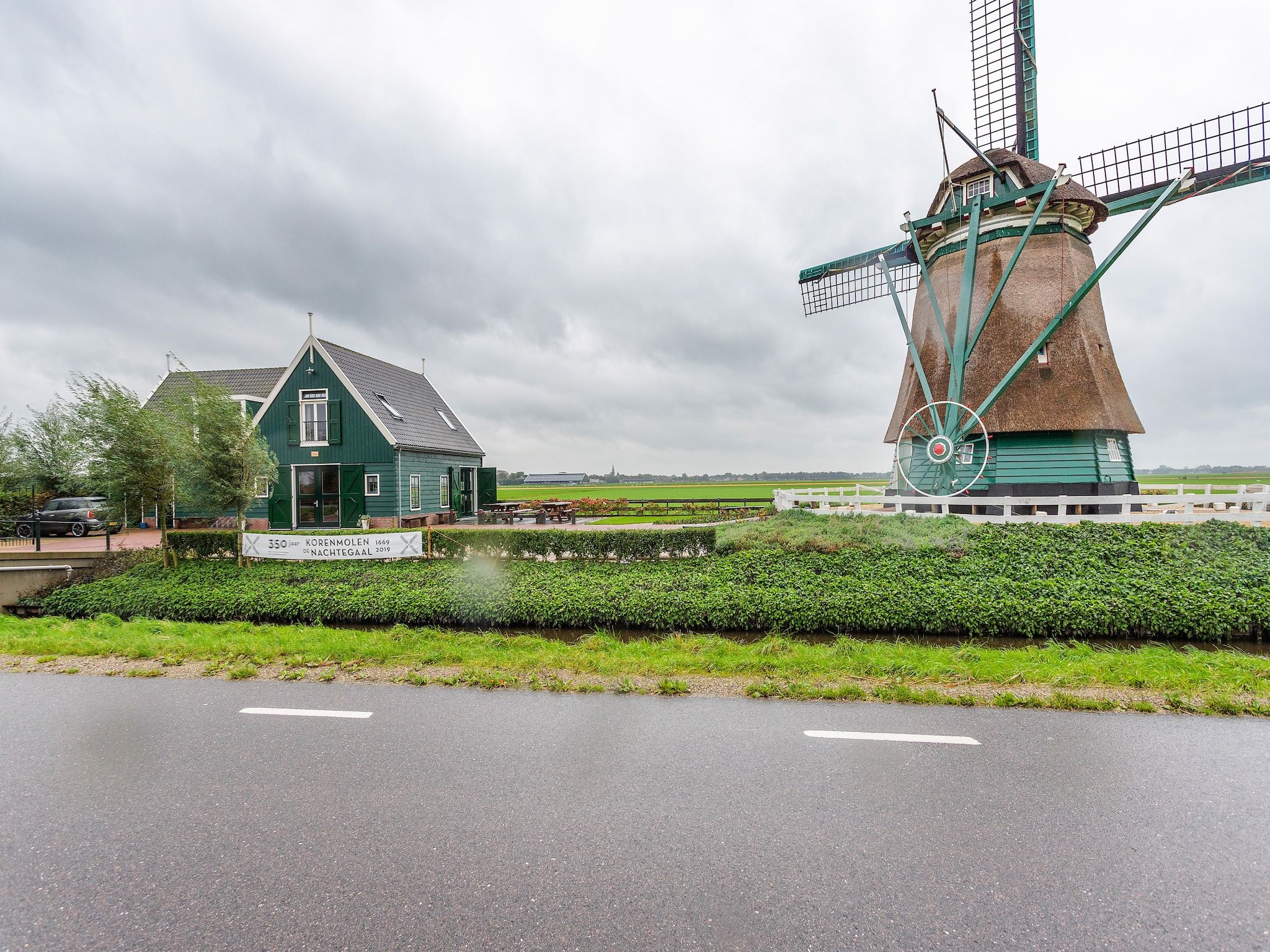 De buitenkant van Onder de Molen 10 pers in Middenbeemster