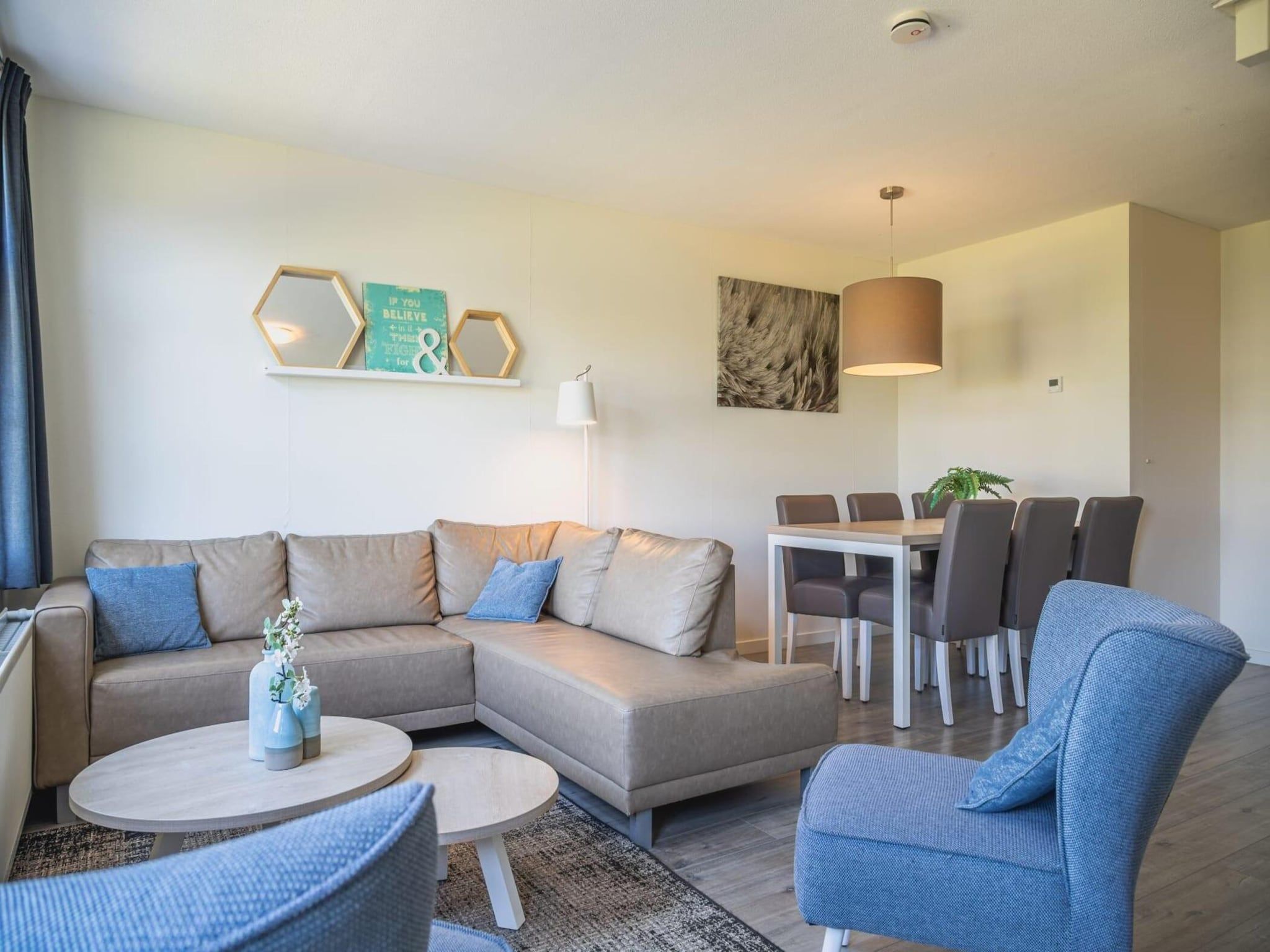 De woonkamer van Schermer  6 personen in West-Graftdijk