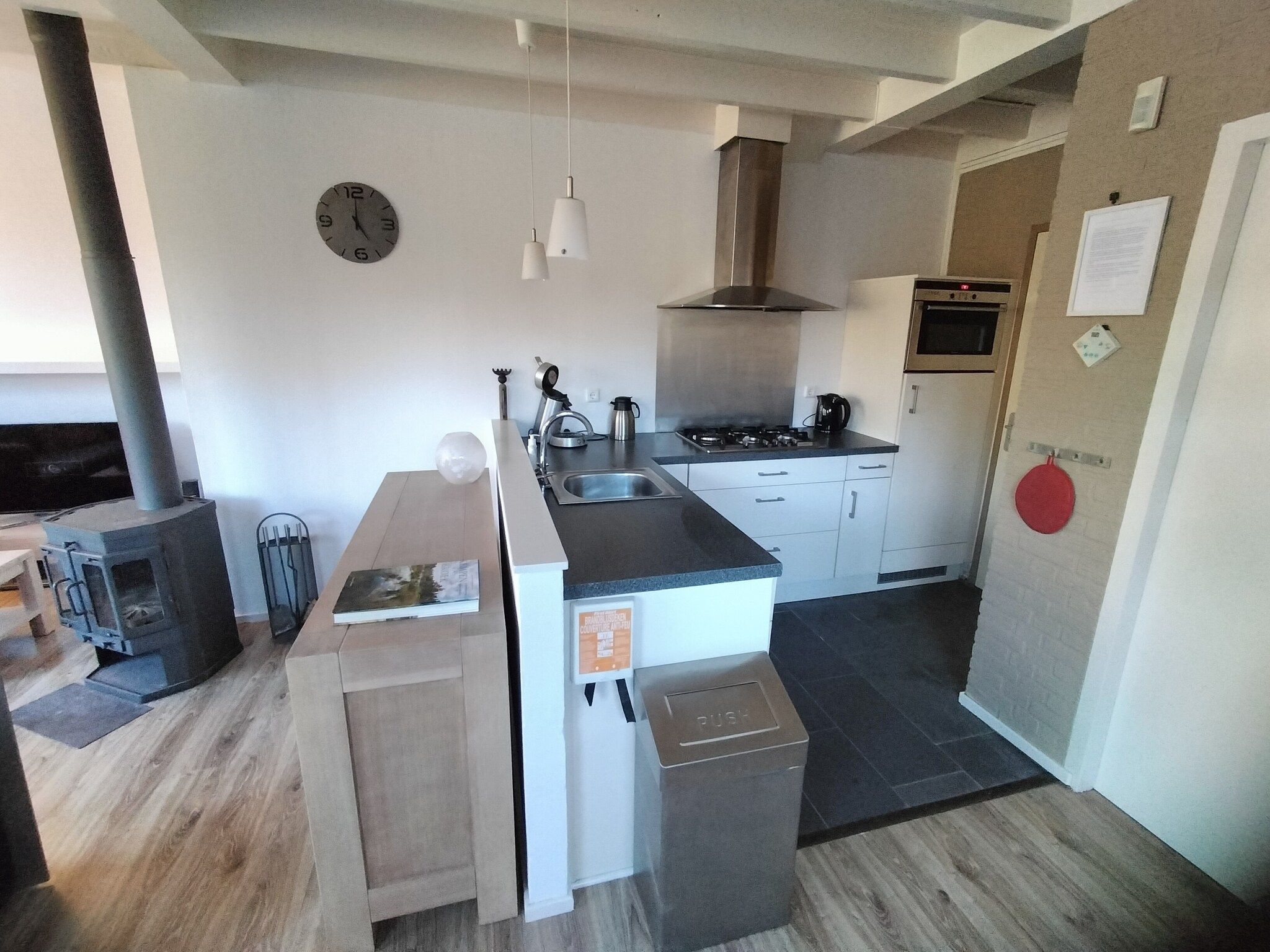 De keuken van Bungalow 87 in Stramproy