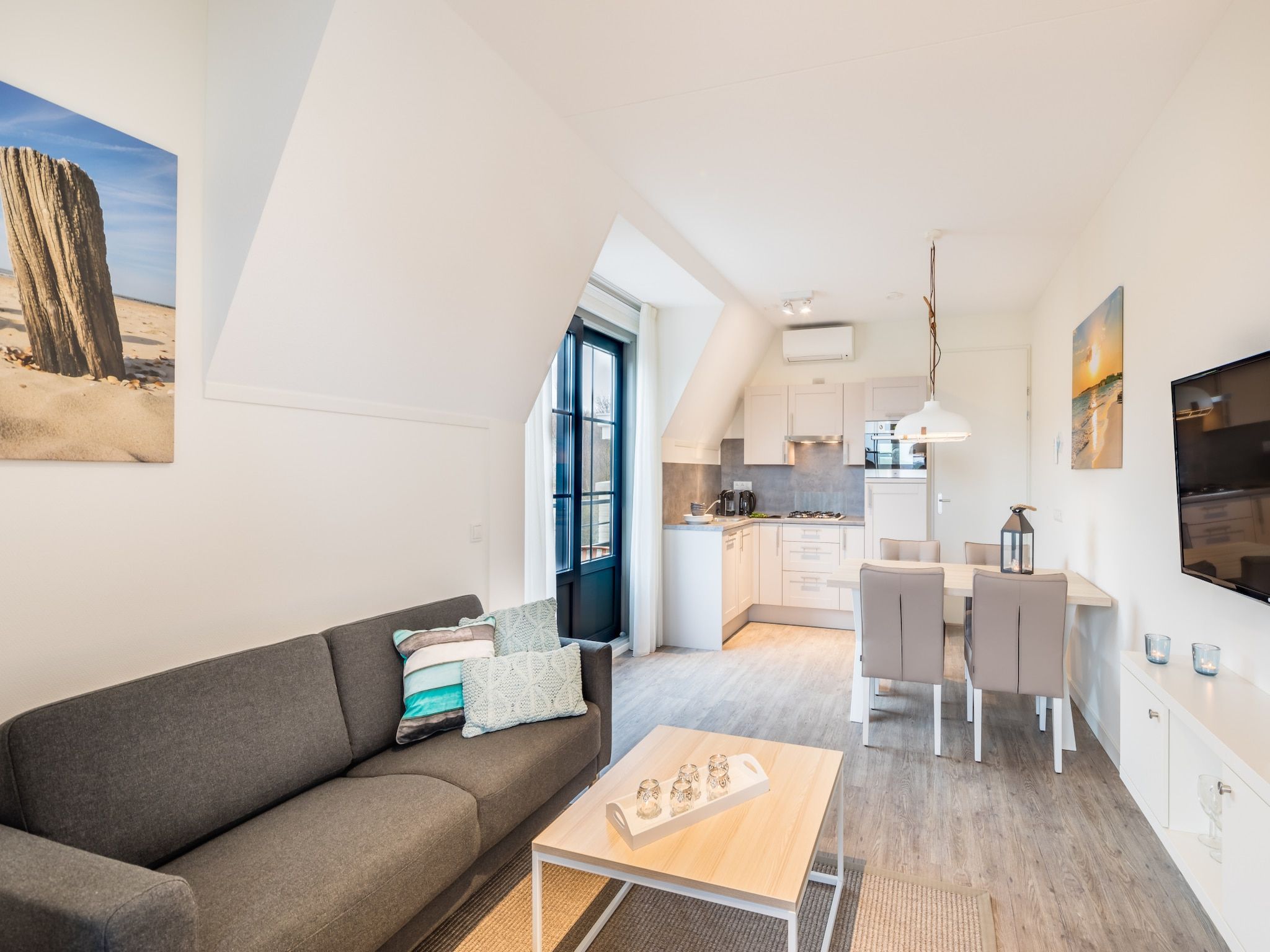 De keuken van Noordzee Résidence Dishoek 5 in Koudekerke