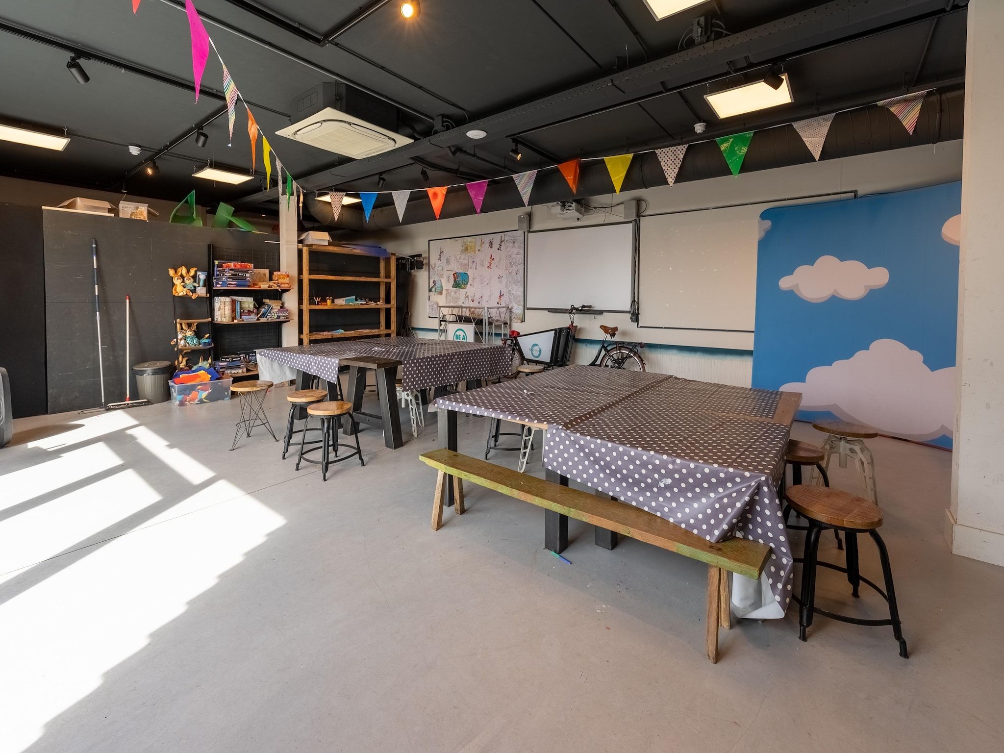 Parkfaciliteiten bij Sea Lodges Ameland 1 in Hollum